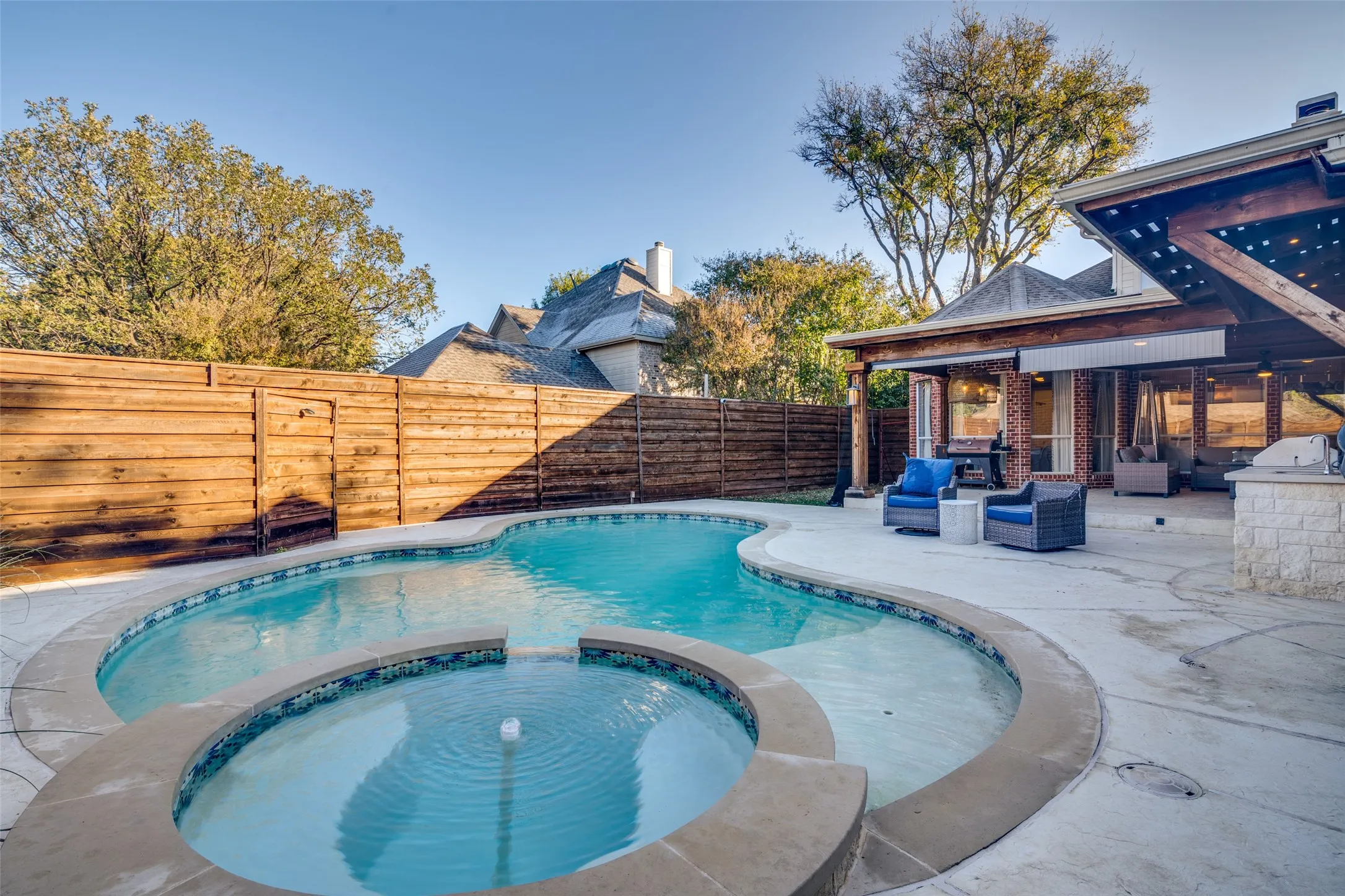 Single Family Residence For Sale in Collin County , 8005 Rosemont Drive, Plano, Texas 75025, 5 Bedroom, 4 Bathroom, 3 Garage spaces, 3,528 Sqft, built in 1997, mls#21335911, Real Estate Agent in Plano, Homes For Sale in Collin county, Homes For Sale in Plano, Realtor in Plano Texas, Real Estate Brokerage Independent Realty Texas, Luminita Cordes Realtor