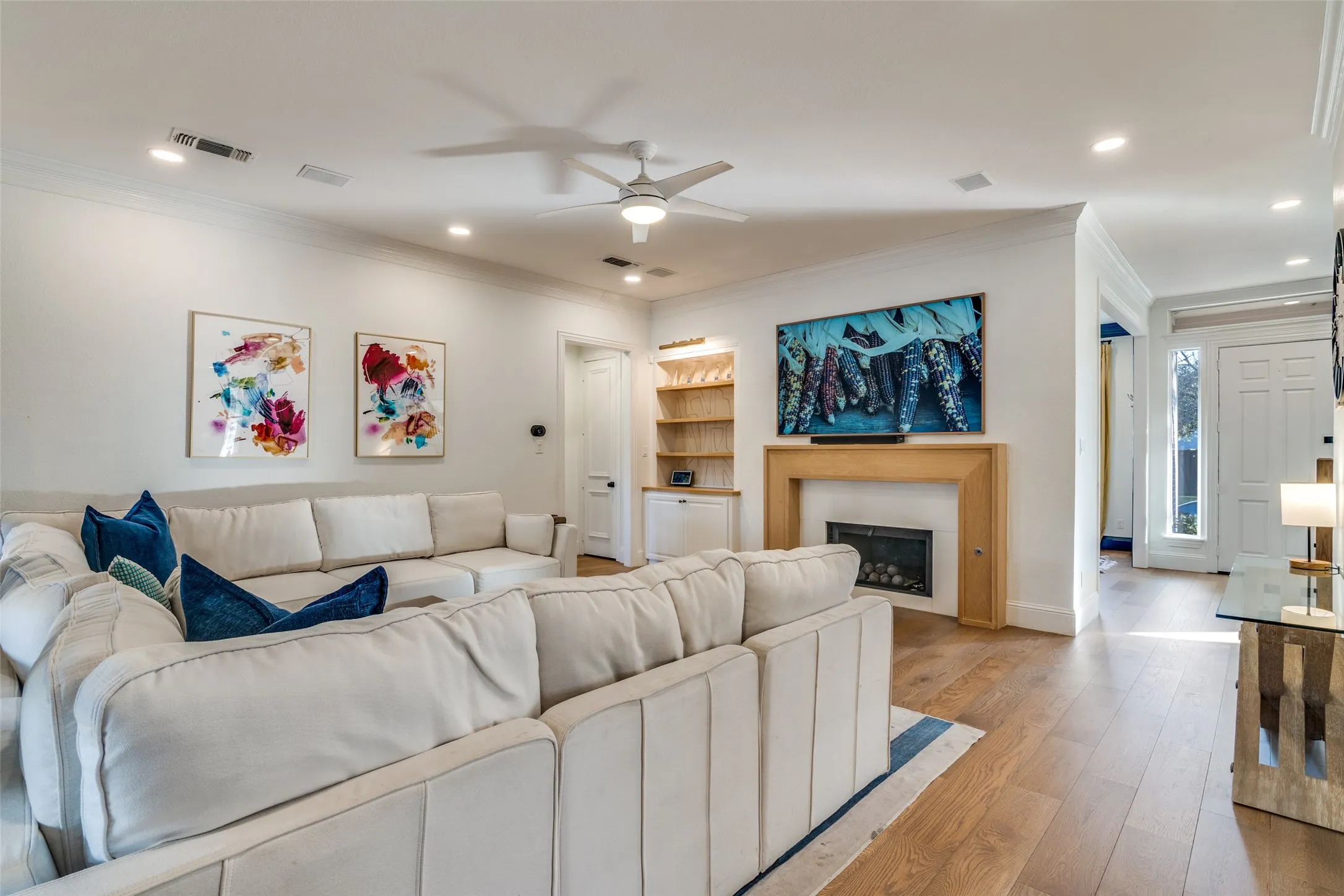 Single Family Residence For Sale in Collin County , 8005 Rosemont Drive, Plano, Texas 75025, 5 Bedroom, 4 Bathroom, 3 Garage spaces, 3,528 Sqft, built in 1997, mls#21335911, Real Estate Agent in Plano, Homes For Sale in Collin county, Homes For Sale in Plano, Realtor in Plano Texas, Real Estate Brokerage Independent Realty Texas, Luminita Cordes Realtor