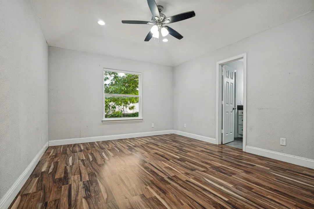 Single Family Residence For Sale in Dallas County , 2325 Warwick Avenue, Grand Prairie, Texas 75052, 4 Bedroom, 2 Bathroom, 2 Garage spaces, 1,986 Sqft, built in 1985, mls#21336080, Real Estate Agent in Grand Prairie, Homes For Sale in Dallas county, Homes For Sale in Grand Prairie, Realtor in Grand Prairie Texas, Real Estate Brokerage Independent Realty Texas, Luminita Cordes Realtor