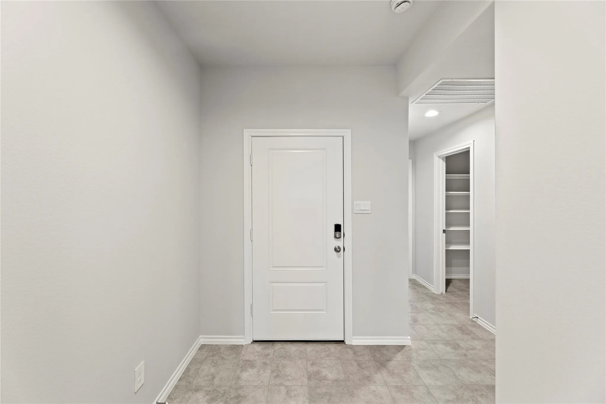 Single Family Residence For Rent in Tarrant County , 317 Bent Oak Drive, Fort Worth, Texas 76131, 5 Bedroom, 2 Bathroom, 2 Garage spaces, 2,010 Sqft, built in 2023, mls#21336088, Real Estate Agent in Fort Worth, Homes For Rent in Tarrant county, Homes For Rent in Fort Worth, Realtor in Fort Worth Texas, Real Estate Brokerage Independent Realty Texas, Luminita Cordes Realtor