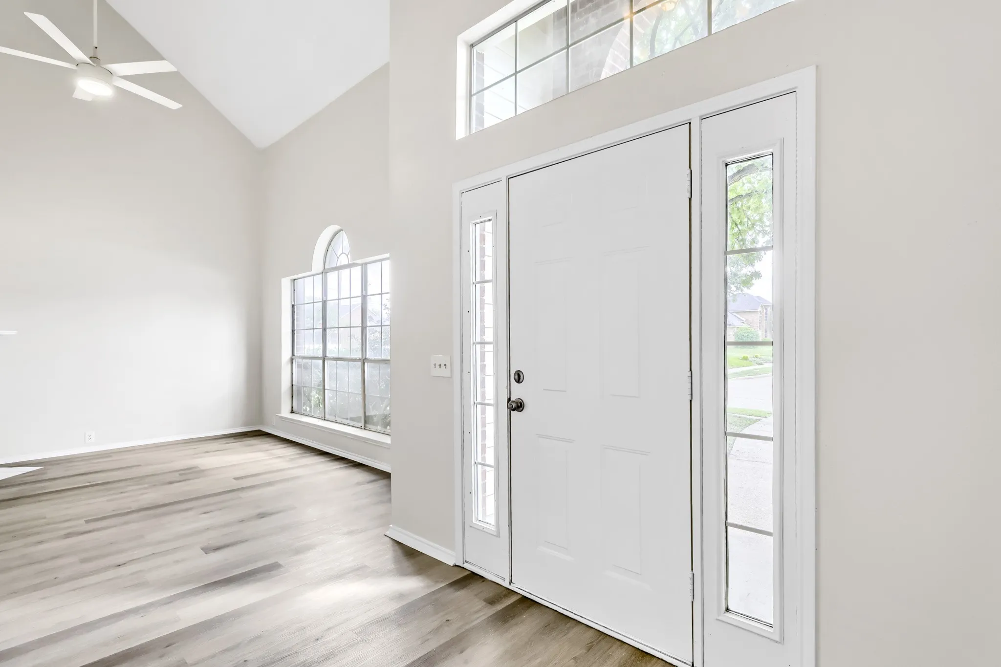 Single Family Residence For Sale in Dallas County , 809 Schrade Trail, Mesquite, Texas 75181, 3 Bedroom, 3 Bathroom, 1 Garage spaces, 1,845 Sqft, built in 1992, mls#21151641, Real Estate Agent in Mesquite, Homes For Sale in Dallas county, Homes For Sale in Mesquite, Realtor in Mesquite Texas, Real Estate Brokerage Independent Realty Texas, Luminita Cordes Realtor