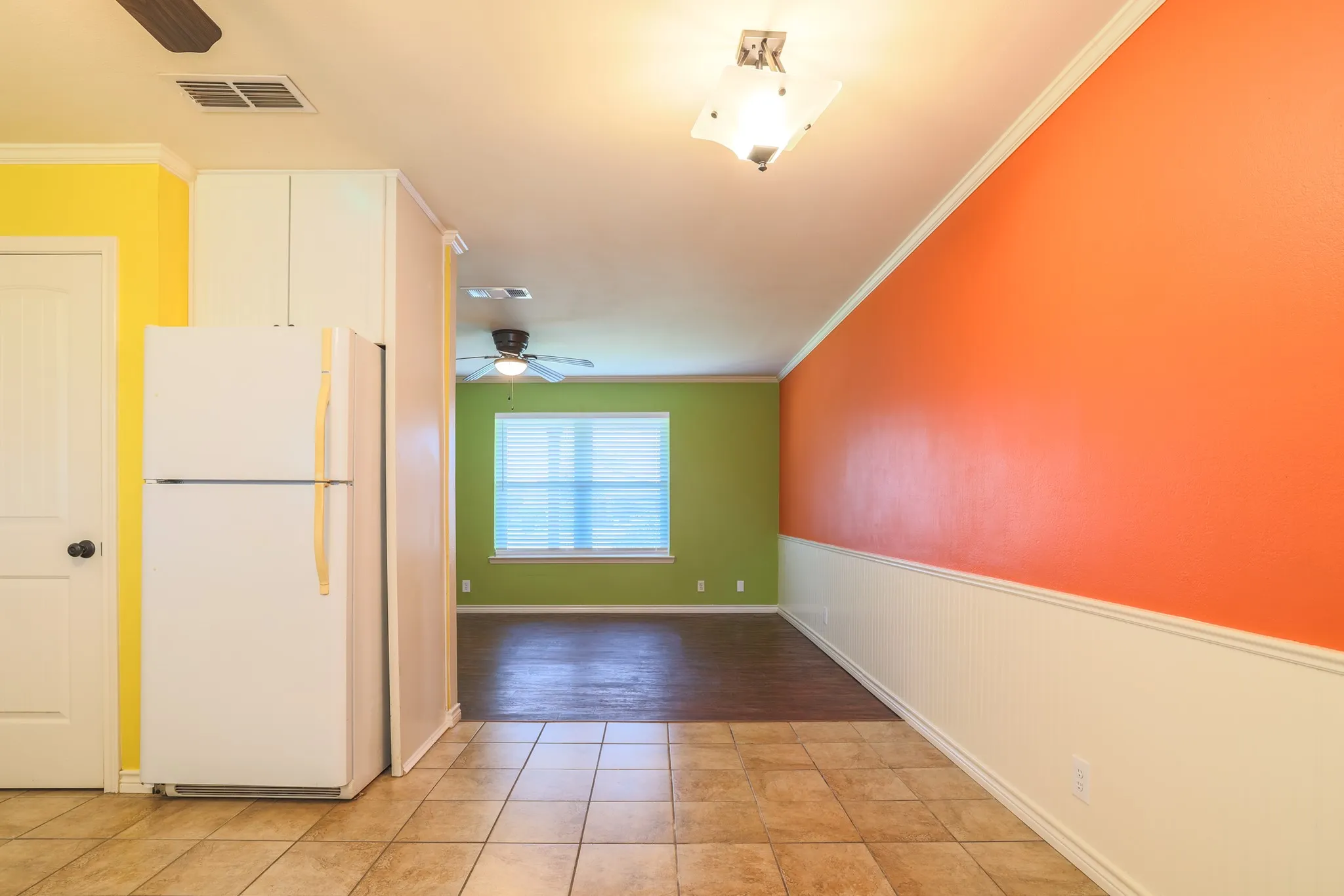 Single Family Residence For Sale in Denton County , 4 Cole Circle, Krum, Texas 76249, 3 Bedroom, 2 Bathroom, 1 Garage spaces, 1,186 Sqft, built in 1983, mls#21336110, Real Estate Agent in Krum, Homes For Sale in Denton county, Homes For Sale in Krum, Realtor in Krum Texas, Real Estate Brokerage Independent Realty Texas, Luminita Cordes Realtor