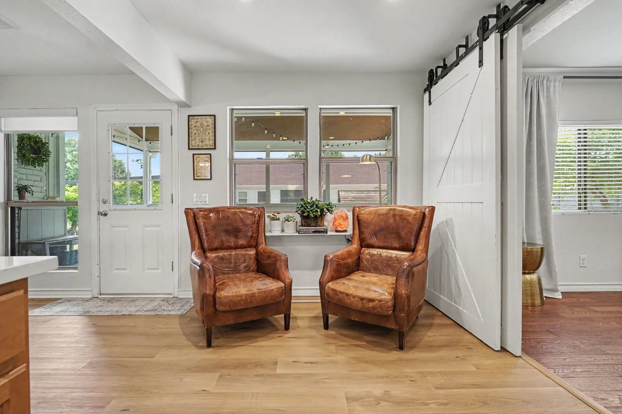 Breakfast area currently being used as a sitting area