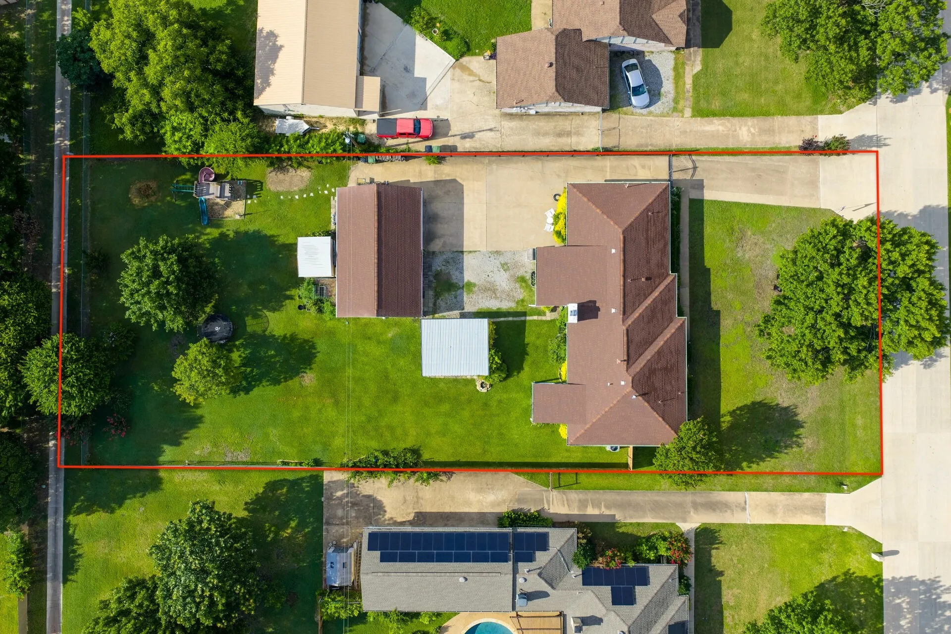 Single Family Residence For Sale in Collin County , 708 Summer Place, Murphy, Texas 75094, 3 Bedroom, 2 Bathroom, 3 Garage spaces, 2,359 Sqft, built in 1981, mls#21318764, Real Estate Agent in Murphy, Homes For Sale in Collin county, Homes For Sale in Murphy, Realtor in Murphy Texas, Real Estate Brokerage Independent Realty Texas, Luminita Cordes Realtor