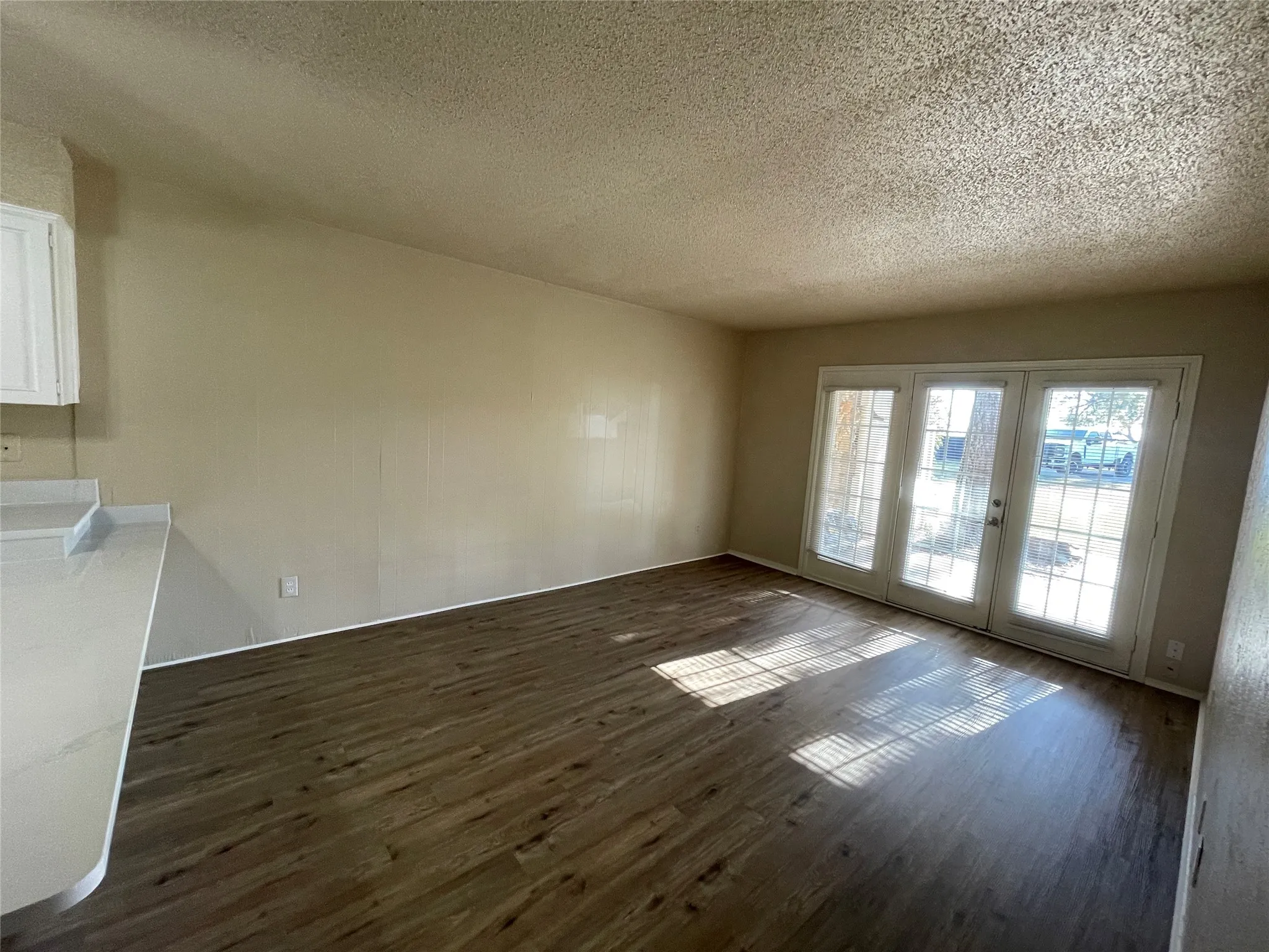 Condominium For Sale in Wise County , 61 Runaway Bay Drive 102A, Runaway Bay, Texas 76426, 1 Bedroom, 1 Bathroom, Garage spaces, 625 Sqft, built in 1968, mls#21336132, Real Estate Agent in Runaway Bay, Homes For Sale in Wise county, Homes For Sale in Runaway Bay, Realtor in Runaway Bay Texas, Real Estate Brokerage Independent Realty Texas, Luminita Cordes Realtor