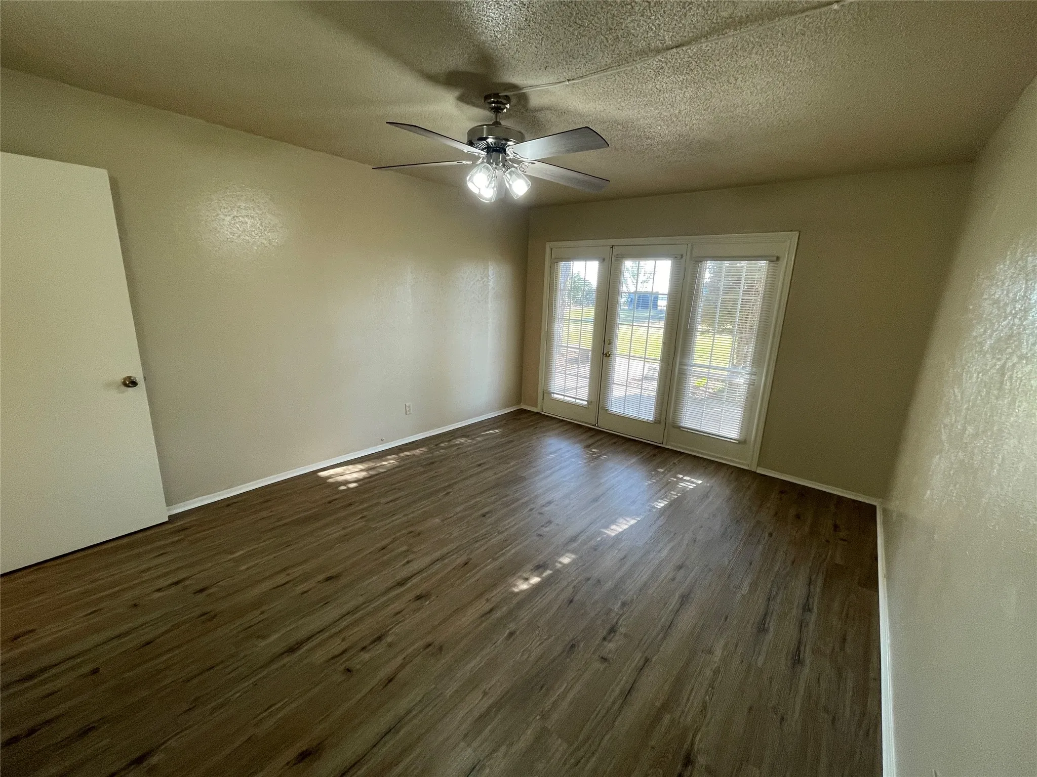Condominium For Sale in Wise County , 61 Runaway Bay Drive 102A, Runaway Bay, Texas 76426, 1 Bedroom, 1 Bathroom, Garage spaces, 625 Sqft, built in 1968, mls#21336132, Real Estate Agent in Runaway Bay, Homes For Sale in Wise county, Homes For Sale in Runaway Bay, Realtor in Runaway Bay Texas, Real Estate Brokerage Independent Realty Texas, Luminita Cordes Realtor