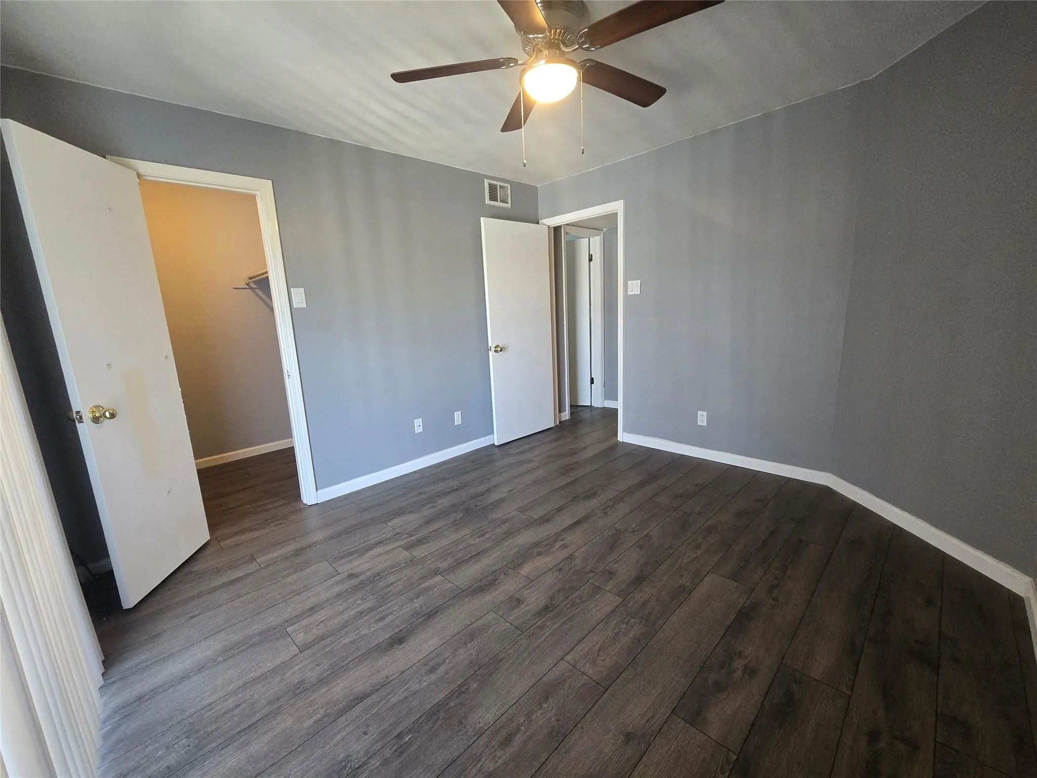Condominium For Sale in Collin County , 18333 Roehampton Drive 1422, Dallas, Texas 75252, 2 Bedroom, 1 Bathroom, Garage spaces, 737 Sqft, built in 1985, mls#21330062, Real Estate Agent in Dallas, Homes For Sale in Collin county, Homes For Sale in Dallas, Realtor in Dallas Texas, Real Estate Brokerage Independent Realty Texas, Luminita Cordes Realtor