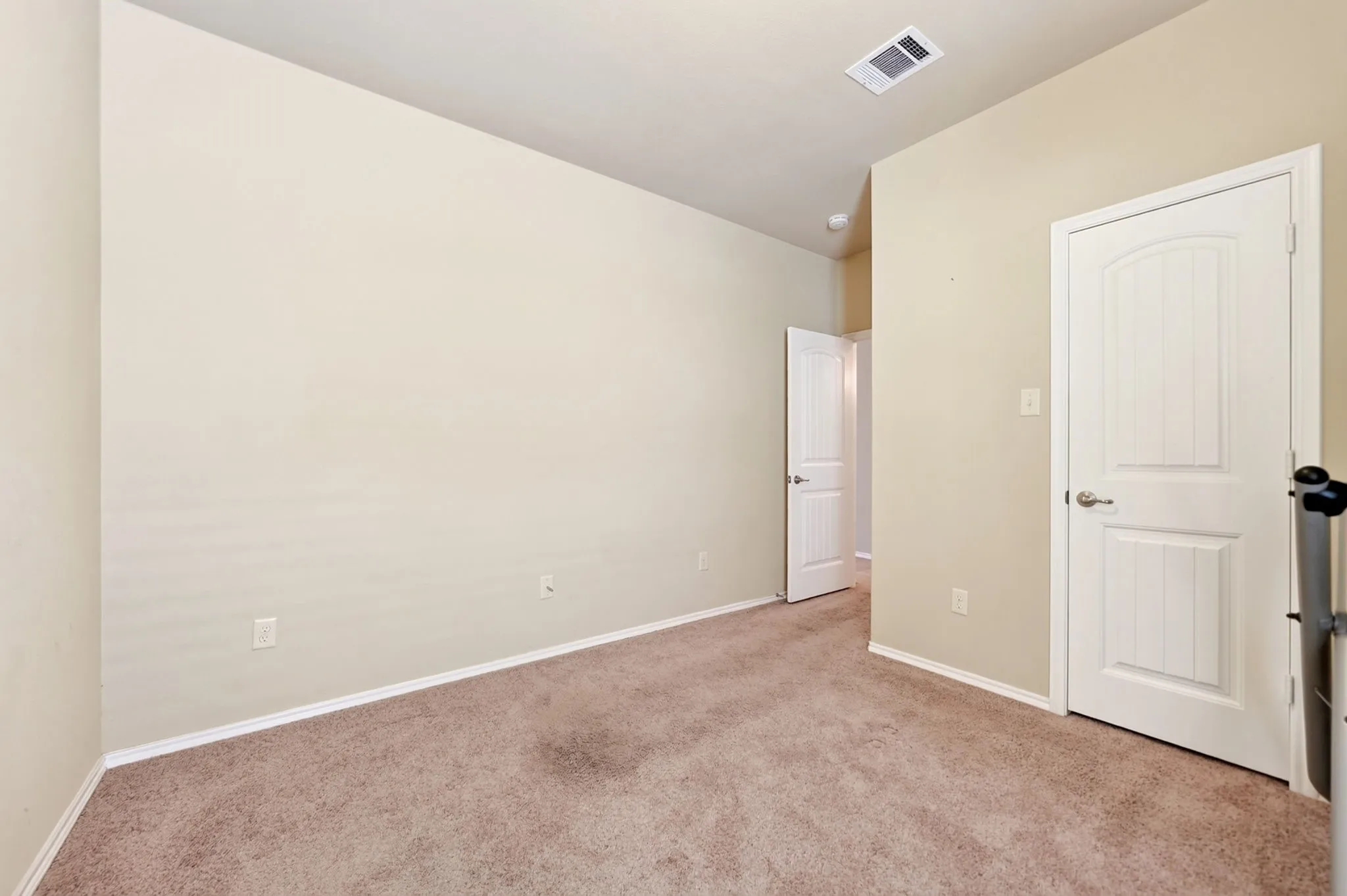 Ceiling fan, walk in closet