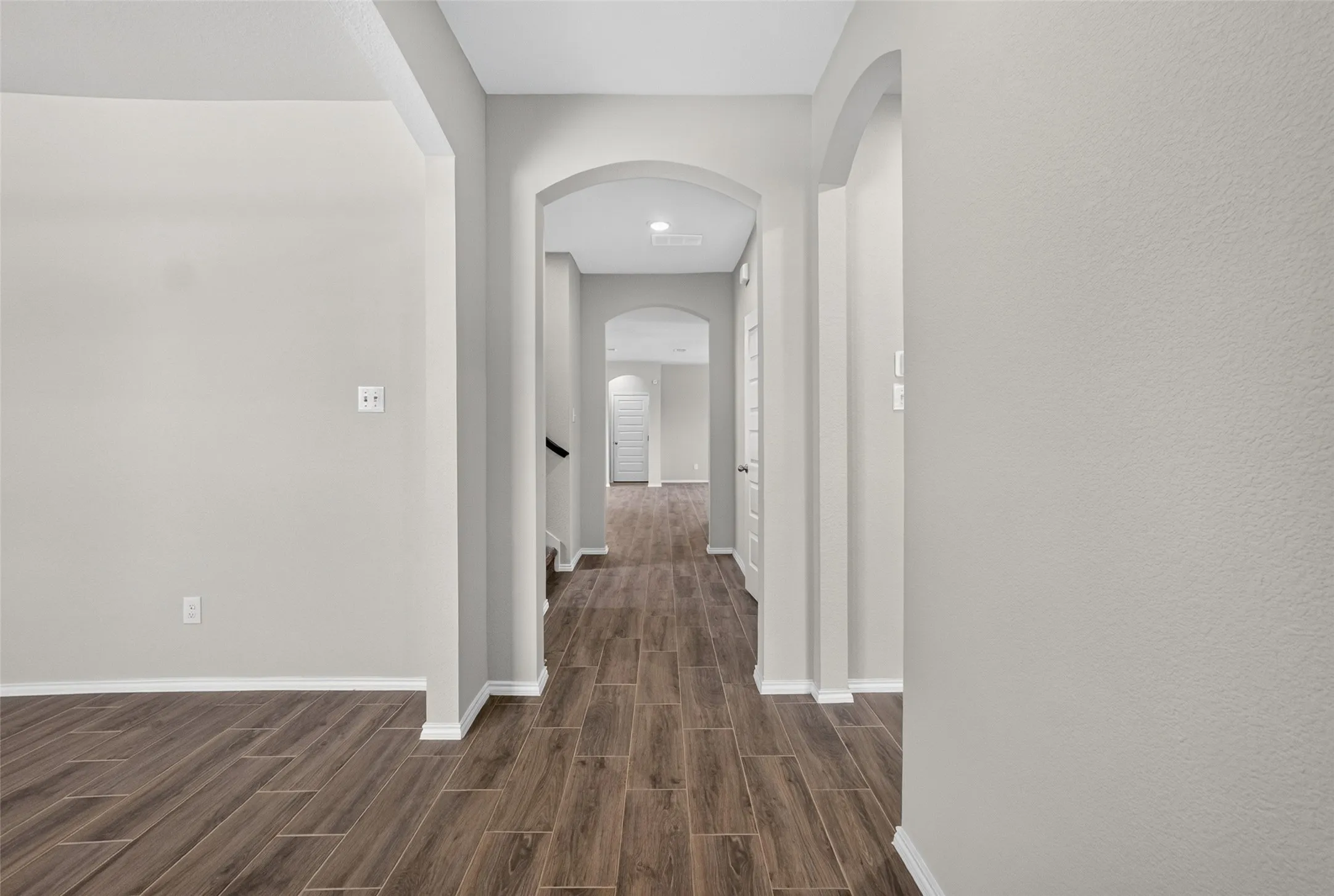Single Family Residence For Sale in Tarrant County , 2800 Brittlebush Drive, Fort Worth, Texas 76108, 5 Bedroom, 3 Bathroom, 2 Garage spaces, 2,509 Sqft, built in 2022, mls#21336155, Real Estate Agent in Fort Worth, Homes For Sale in Tarrant county, Homes For Sale in Fort Worth, Realtor in Fort Worth Texas, Real Estate Brokerage Independent Realty Texas, Luminita Cordes Realtor