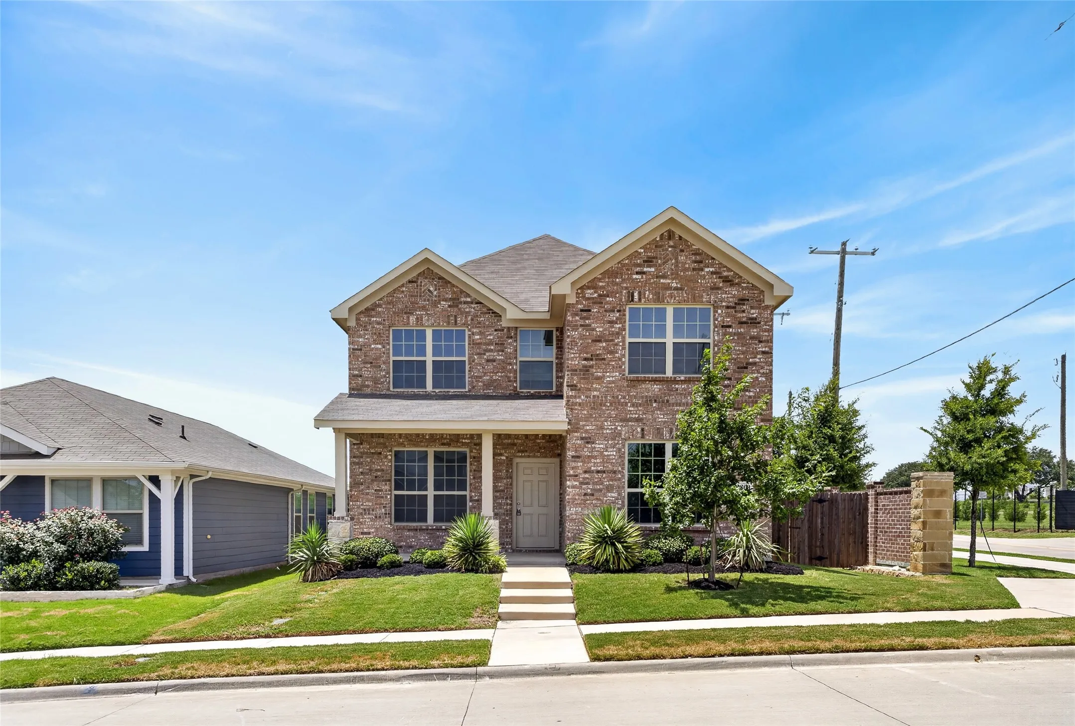 Single Family Residence For Sale in Tarrant County , 2800 Brittlebush Drive, Fort Worth, Texas 76108, 5 Bedroom, 3 Bathroom, 2 Garage spaces, 2,509 Sqft, built in 2022, mls#21336155, Real Estate Agent in Fort Worth, Homes For Sale in Tarrant county, Homes For Sale in Fort Worth, Realtor in Fort Worth Texas, Real Estate Brokerage Independent Realty Texas, Luminita Cordes Realtor
