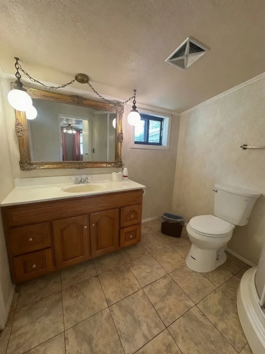 Single Family Residence For Sale in Mc Lennan County , 9014 5th Street, Crawford, Texas 76638, 2 Bedroom, 2 Bathroom, Garage spaces, 1,200 Sqft, built in 1937, mls#21335749, Real Estate Agent in Crawford, Homes For Sale in Mc Lennan county, Homes For Sale in Crawford, Realtor in Crawford Texas, Real Estate Brokerage Independent Realty Texas, Luminita Cordes Realtor