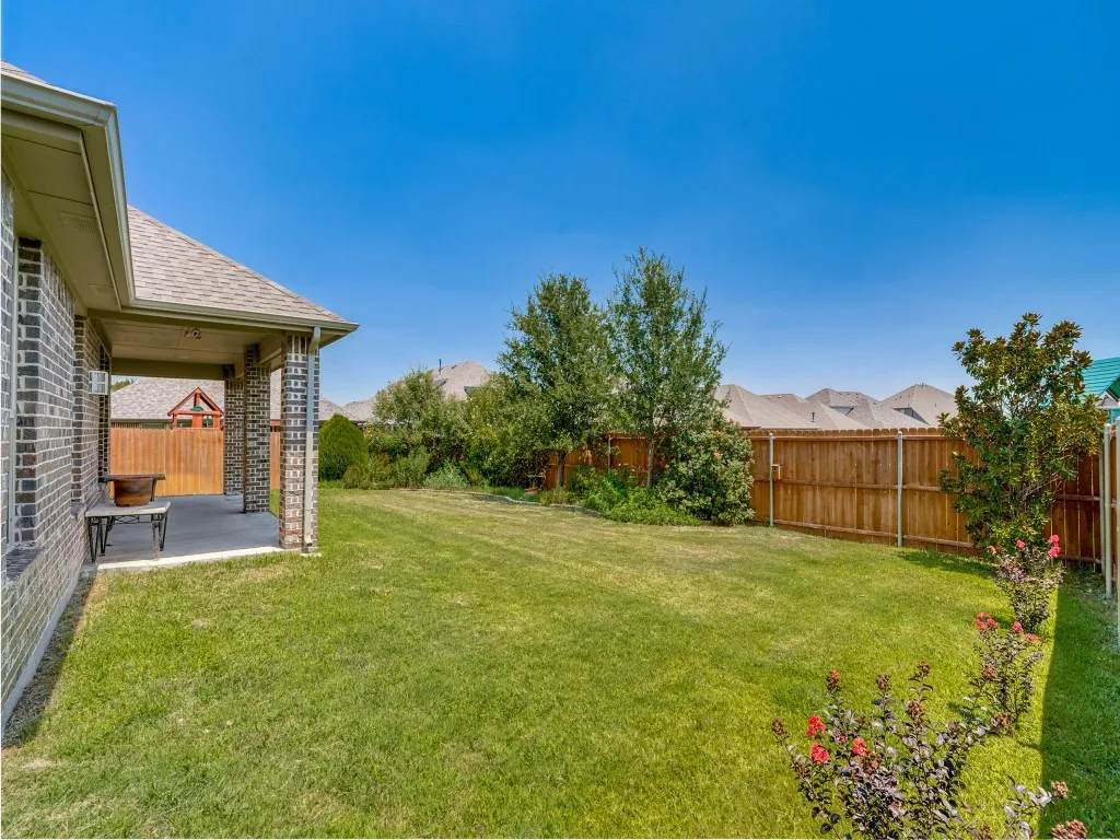 Single Family Residence For Sale in Parker County , 268 Mineral Point Drive, Aledo, Texas 76008, 4 Bedroom, 3 Bathroom, 2 Garage spaces, 2,780 Sqft, built in 2020, mls#21336104, Real Estate Agent in Aledo, Homes For Sale in Parker county, Homes For Sale in Aledo, Realtor in Aledo Texas, Real Estate Brokerage Independent Realty Texas, Luminita Cordes Realtor