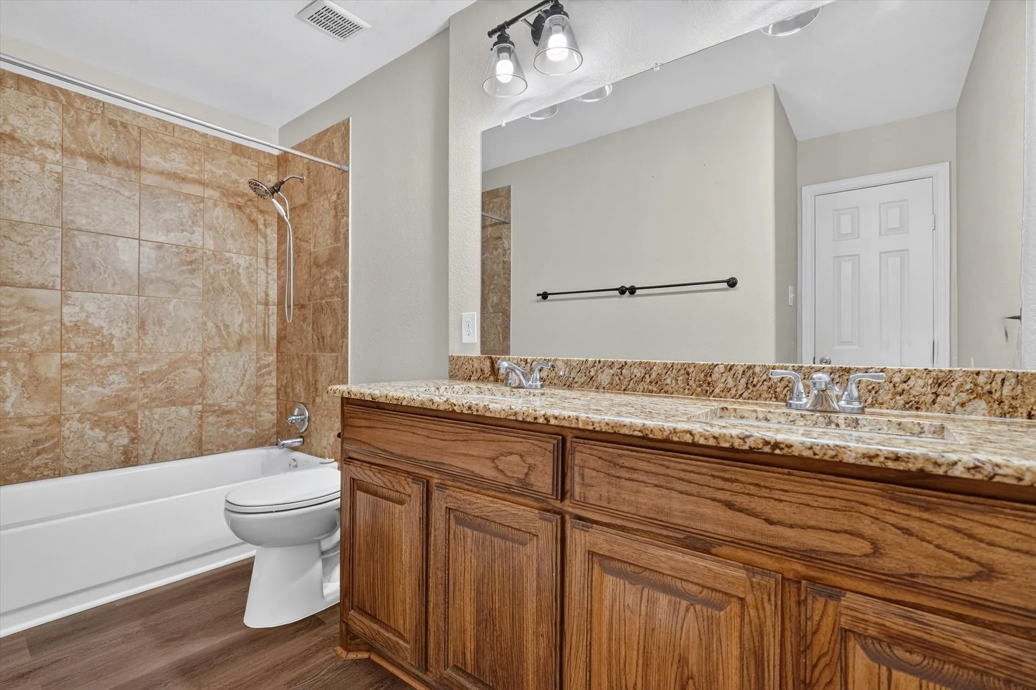 Single Family Residence For Sale in Tarrant County , 624 Hallvale Drive, White Settlement, Texas 76108, 4 Bedroom, 2 Bathroom, 2 Garage spaces, 1,675 Sqft, built in 1977, mls#21335934, Real Estate Agent in White Settlement, Homes For Sale in Tarrant county, Homes For Sale in White Settlement, Realtor in White Settlement Texas, Real Estate Brokerage Independent Realty Texas, Luminita Cordes Realtor