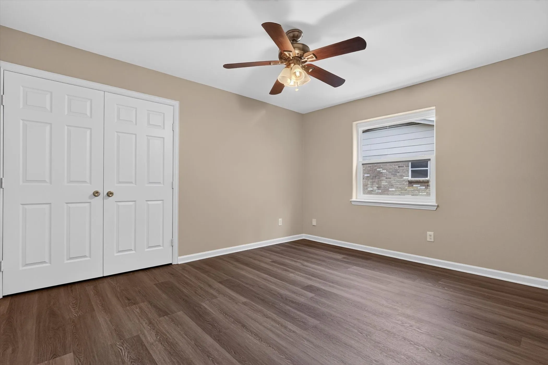 Single Family Residence For Sale in Tarrant County , 624 Hallvale Drive, White Settlement, Texas 76108, 4 Bedroom, 2 Bathroom, 2 Garage spaces, 1,675 Sqft, built in 1977, mls#21335934, Real Estate Agent in White Settlement, Homes For Sale in Tarrant county, Homes For Sale in White Settlement, Realtor in White Settlement Texas, Real Estate Brokerage Independent Realty Texas, Luminita Cordes Realtor