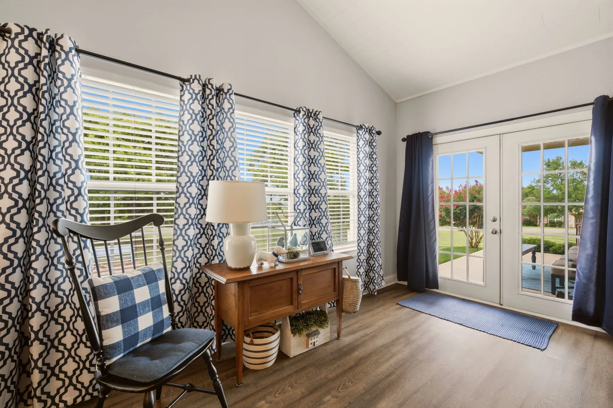Single Family Residence For Sale in Grayson County , 131 Whispering Winds Drive, Gunter, Texas 75058, 3 Bedroom, 2 Bathroom, 3 Garage spaces, 2,533 Sqft, built in 2016, mls#21330846, Real Estate Agent in Gunter, Homes For Sale in Grayson county, Homes For Sale in Gunter, Realtor in Gunter Texas, Real Estate Brokerage Independent Realty Texas, Luminita Cordes Realtor