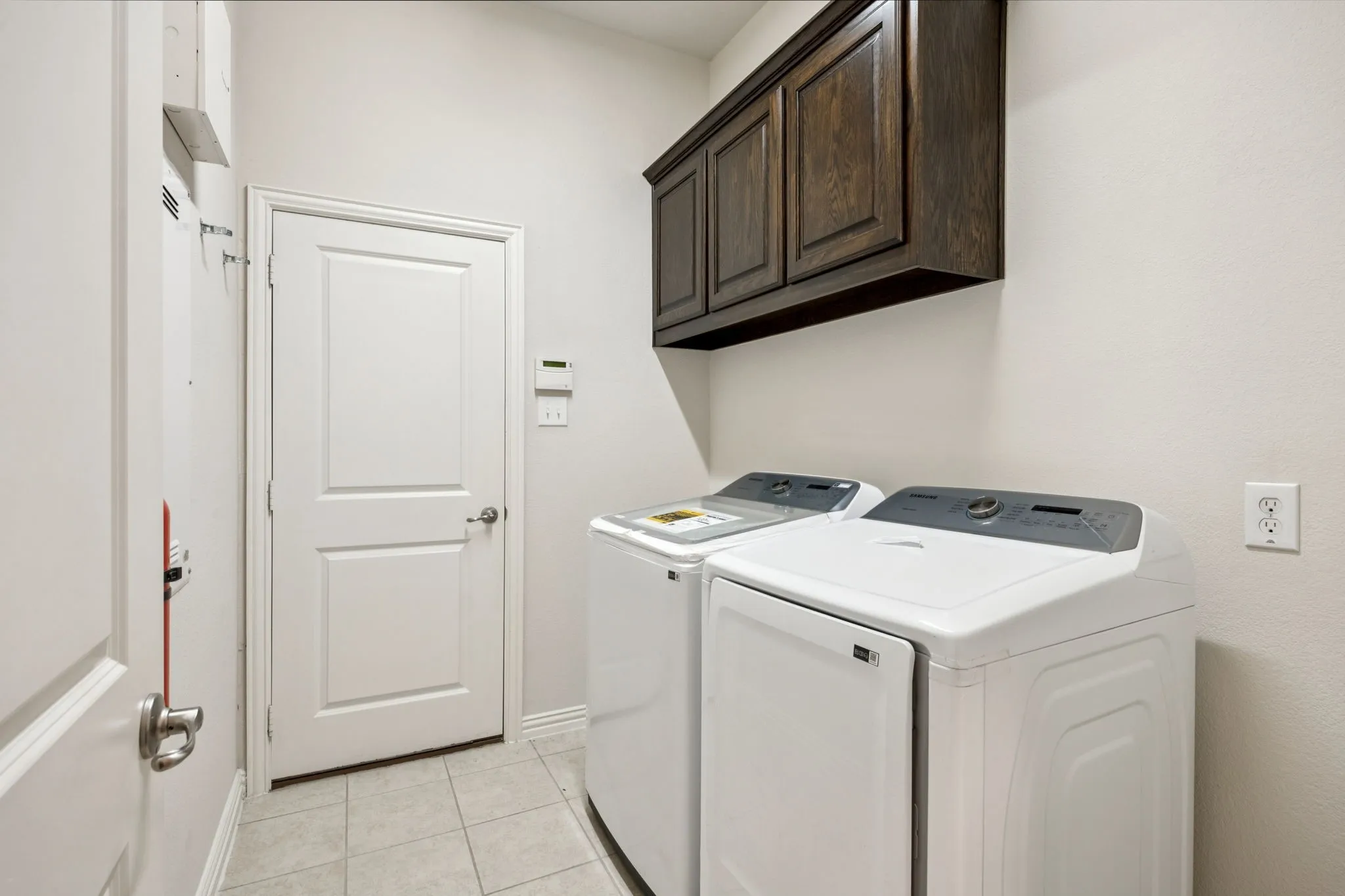 Single Family Residence For Rent in Collin County , 2317 Houston Drive, Melissa, Texas 75454, 3 Bedroom, 2 Bathroom, 2 Garage spaces, 2,013 Sqft, built in 2017, mls#21334209, Real Estate Agent in Melissa, Homes For Rent in Collin county, Homes For Rent in Melissa, Realtor in Melissa Texas, Real Estate Brokerage Independent Realty Texas, Luminita Cordes Realtor