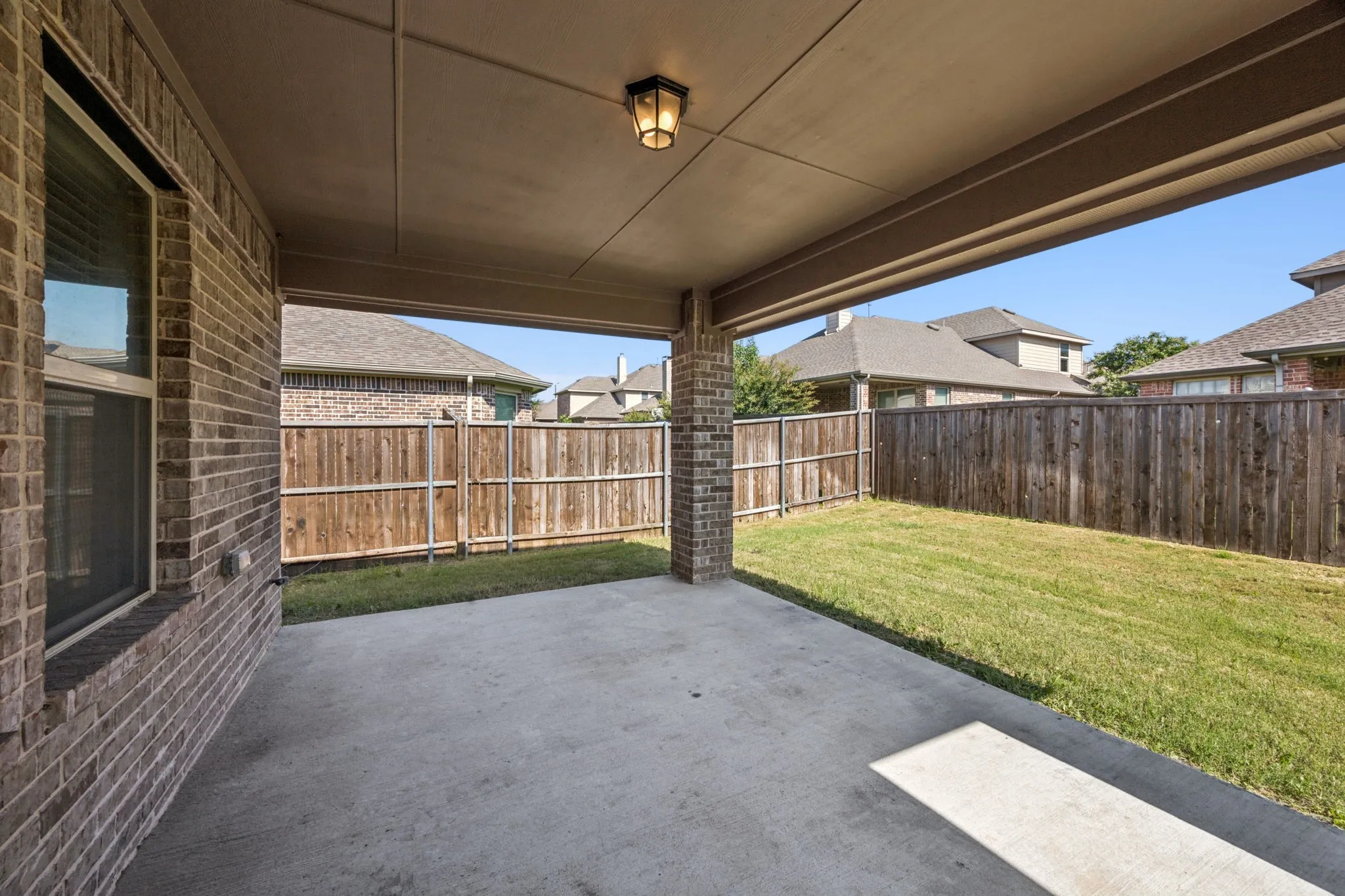 Single Family Residence For Rent in Collin County , 2317 Houston Drive, Melissa, Texas 75454, 3 Bedroom, 2 Bathroom, 2 Garage spaces, 2,013 Sqft, built in 2017, mls#21334209, Real Estate Agent in Melissa, Homes For Rent in Collin county, Homes For Rent in Melissa, Realtor in Melissa Texas, Real Estate Brokerage Independent Realty Texas, Luminita Cordes Realtor