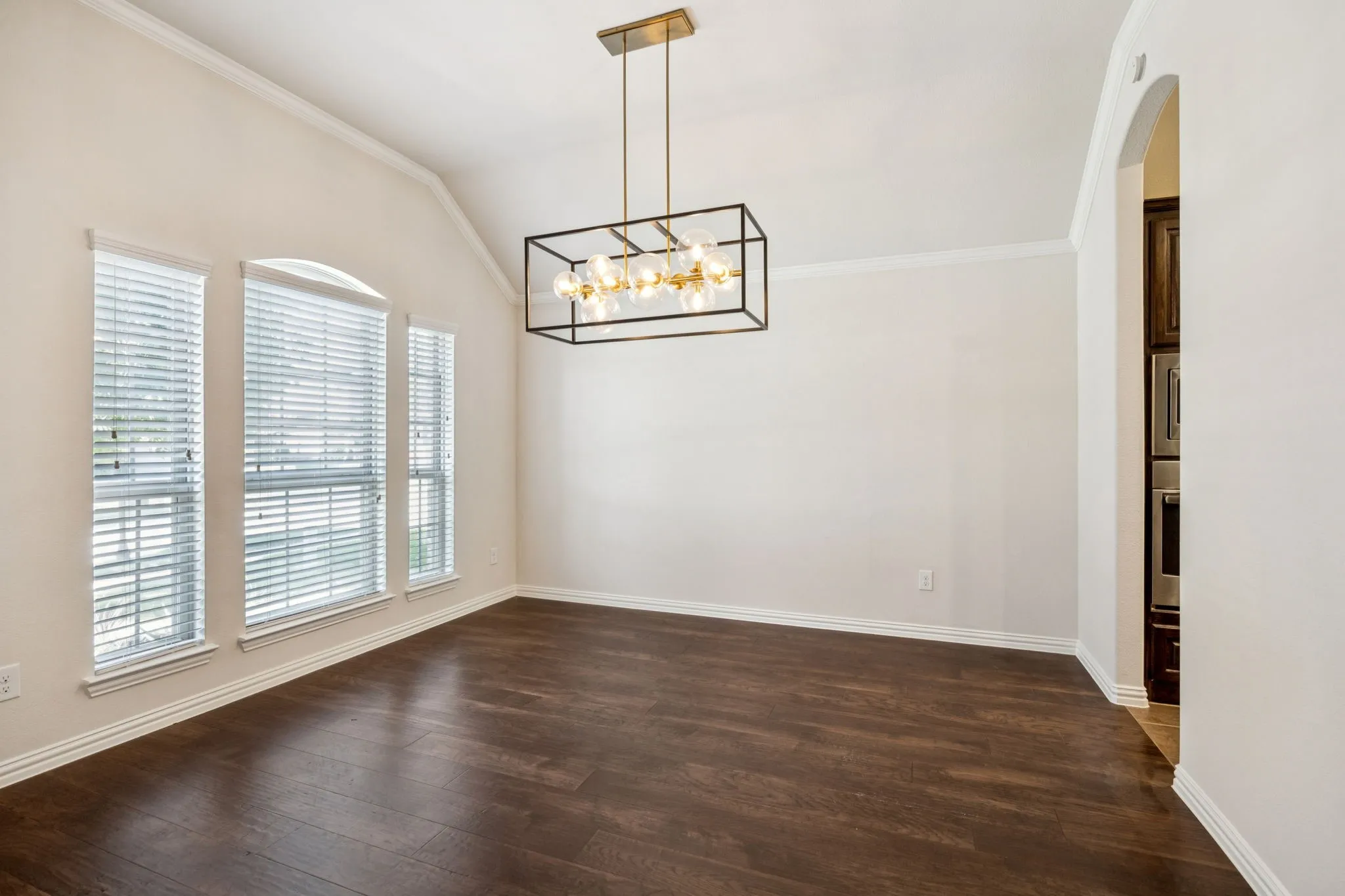 Single Family Residence For Rent in Collin County , 2317 Houston Drive, Melissa, Texas 75454, 3 Bedroom, 2 Bathroom, 2 Garage spaces, 2,013 Sqft, built in 2017, mls#21334209, Real Estate Agent in Melissa, Homes For Rent in Collin county, Homes For Rent in Melissa, Realtor in Melissa Texas, Real Estate Brokerage Independent Realty Texas, Luminita Cordes Realtor