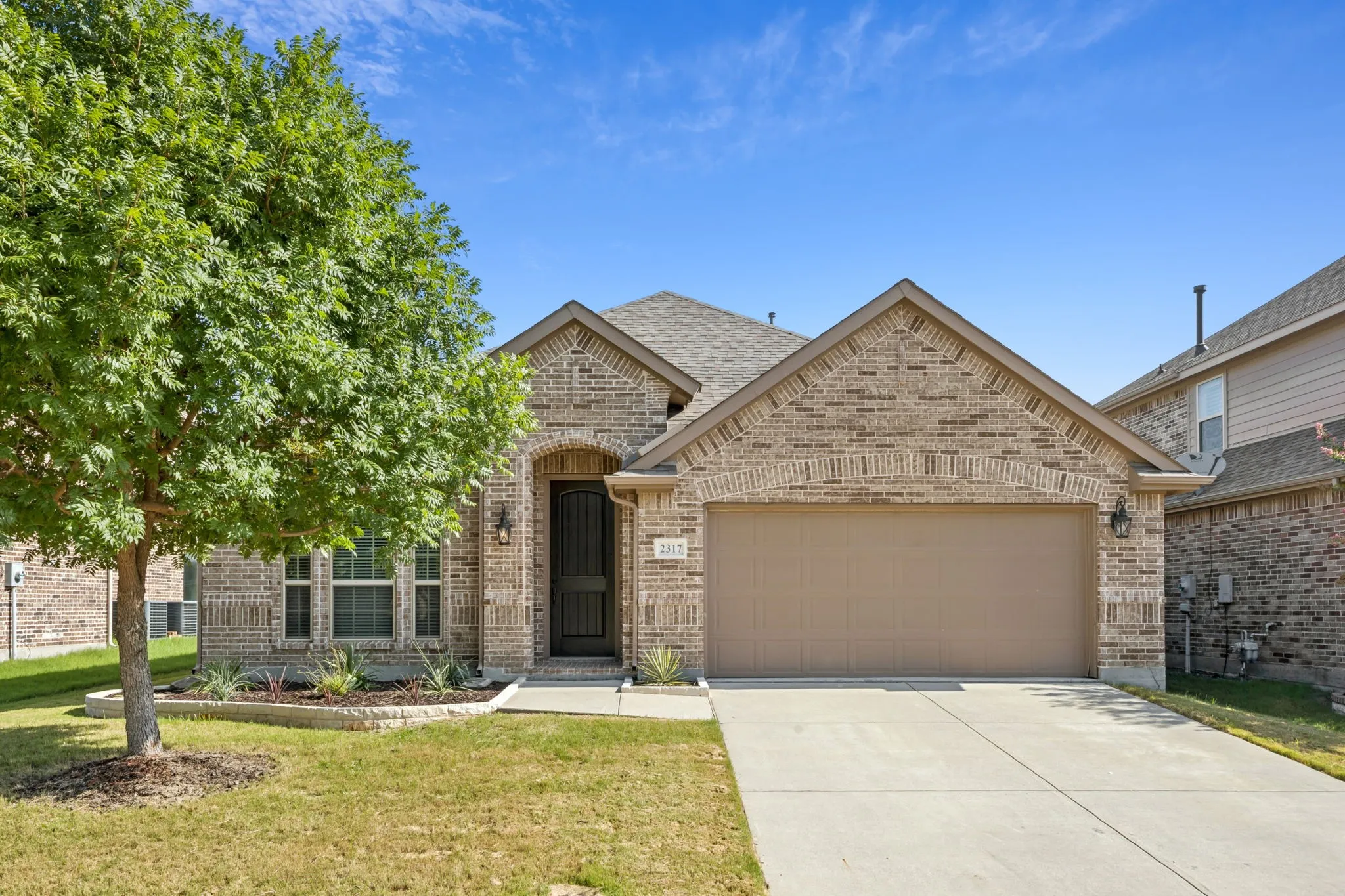 Single Family Residence For Rent in Collin County , 2317 Houston Drive, Melissa, Texas 75454, 3 Bedroom, 2 Bathroom, 2 Garage spaces, 2,013 Sqft, built in 2017, mls#21334209, Real Estate Agent in Melissa, Homes For Rent in Collin county, Homes For Rent in Melissa, Realtor in Melissa Texas, Real Estate Brokerage Independent Realty Texas, Luminita Cordes Realtor