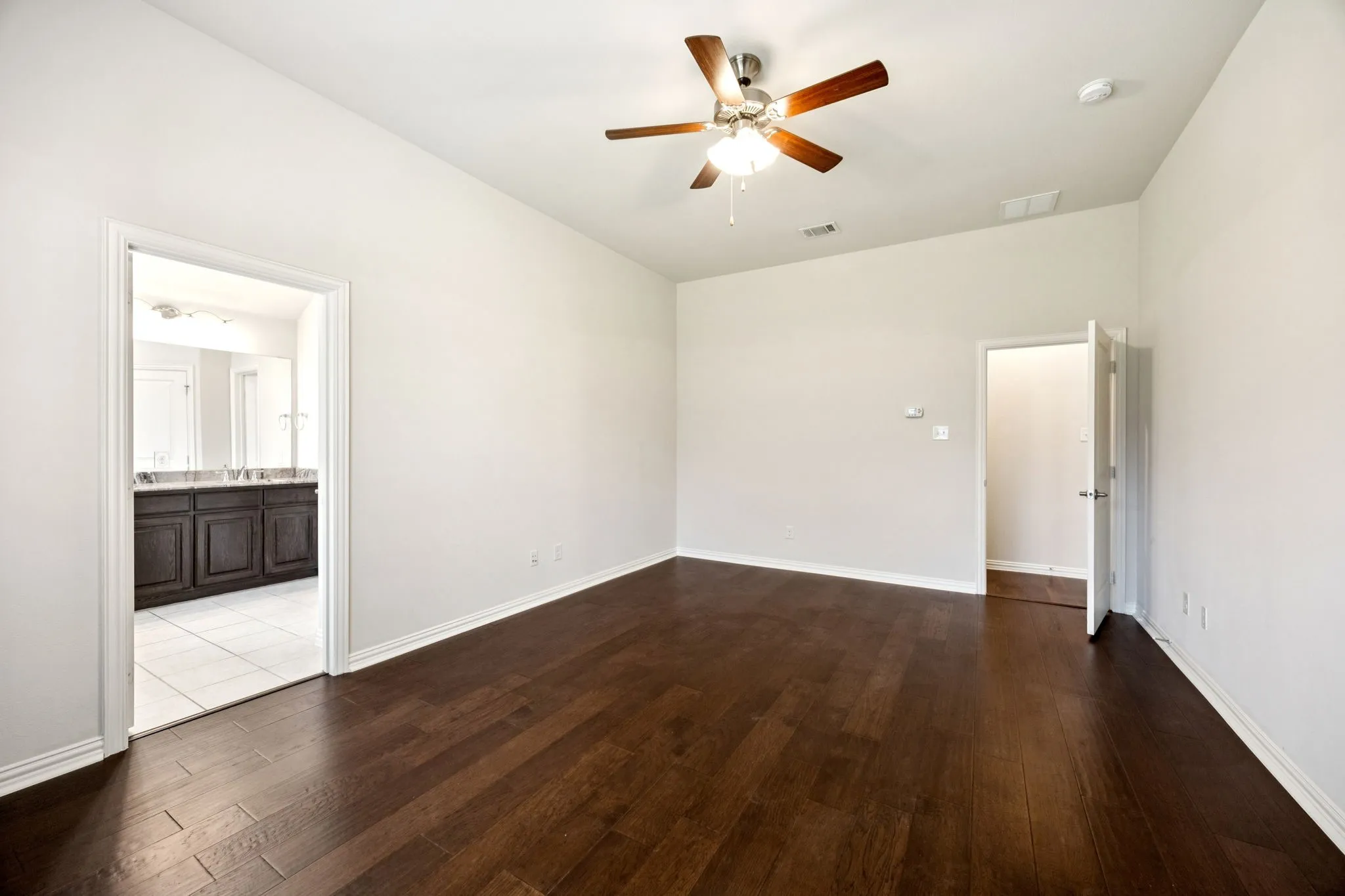 Single Family Residence For Rent in Collin County , 2317 Houston Drive, Melissa, Texas 75454, 3 Bedroom, 2 Bathroom, 2 Garage spaces, 2,013 Sqft, built in 2017, mls#21334209, Real Estate Agent in Melissa, Homes For Rent in Collin county, Homes For Rent in Melissa, Realtor in Melissa Texas, Real Estate Brokerage Independent Realty Texas, Luminita Cordes Realtor