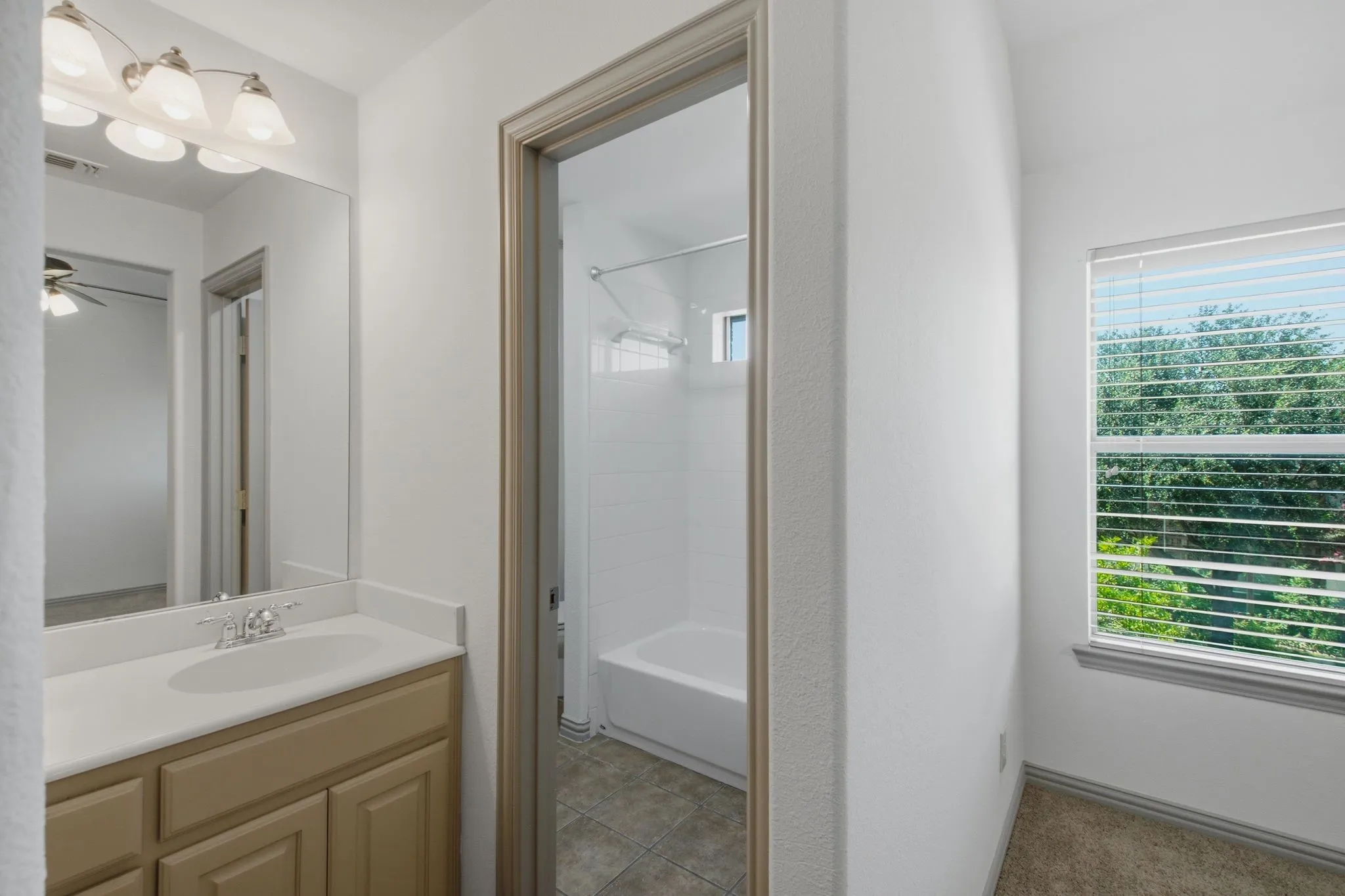 Single Family Residence For Rent in Collin County , 11907 Bamberg Lane, Frisco, Texas 75035, 5 Bedroom, 4 Bathroom, 3 Garage spaces, 4,105 Sqft, built in 2007, mls#21336171, Real Estate Agent in Frisco, Homes For Rent in Collin county, Homes For Rent in Frisco, Realtor in Frisco Texas, Real Estate Brokerage Independent Realty Texas, Luminita Cordes Realtor