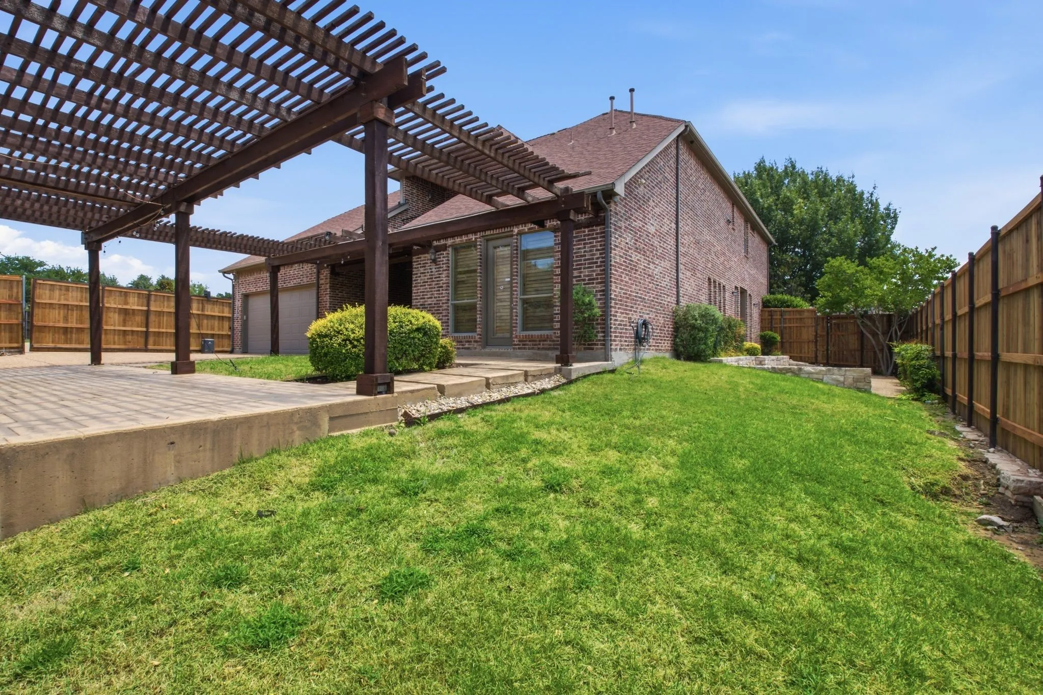 Single Family Residence For Rent in Collin County , 11907 Bamberg Lane, Frisco, Texas 75035, 5 Bedroom, 4 Bathroom, 3 Garage spaces, 4,105 Sqft, built in 2007, mls#21336171, Real Estate Agent in Frisco, Homes For Rent in Collin county, Homes For Rent in Frisco, Realtor in Frisco Texas, Real Estate Brokerage Independent Realty Texas, Luminita Cordes Realtor
