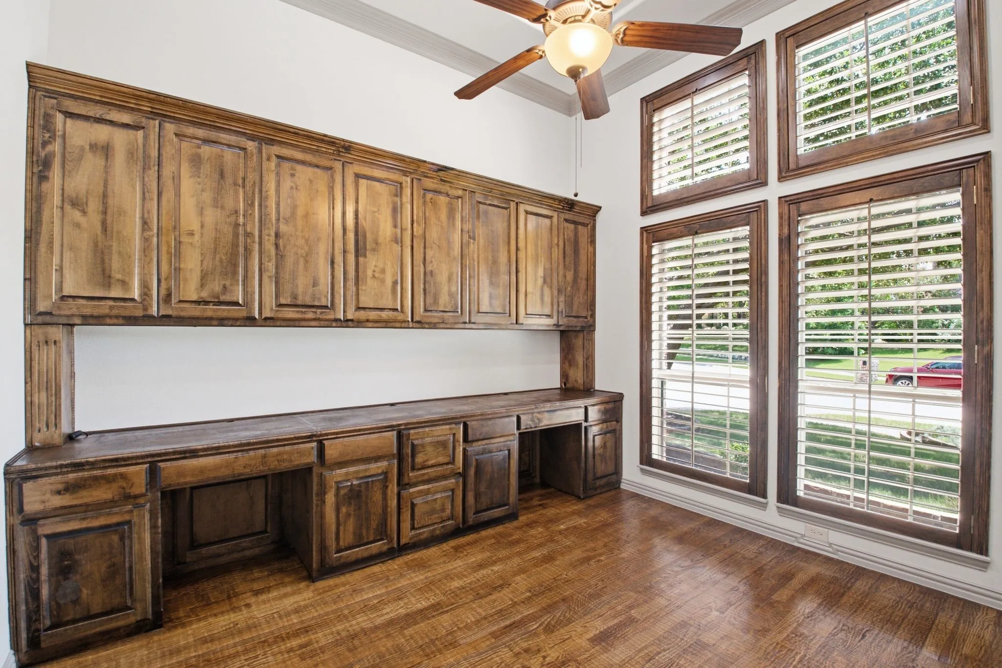 Single Family Residence For Rent in Collin County , 11907 Bamberg Lane, Frisco, Texas 75035, 5 Bedroom, 4 Bathroom, 3 Garage spaces, 4,105 Sqft, built in 2007, mls#21336171, Real Estate Agent in Frisco, Homes For Rent in Collin county, Homes For Rent in Frisco, Realtor in Frisco Texas, Real Estate Brokerage Independent Realty Texas, Luminita Cordes Realtor