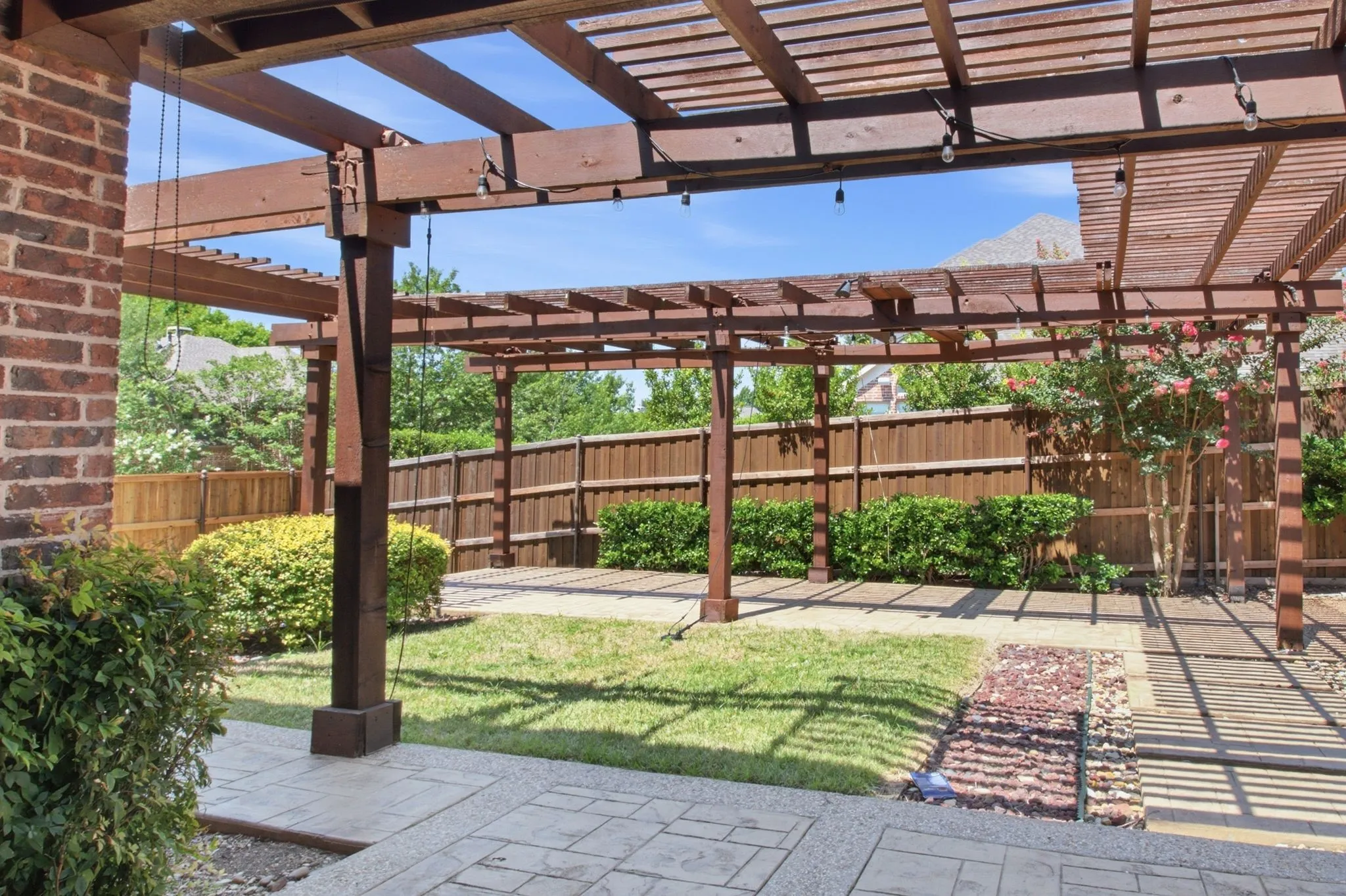 Single Family Residence For Rent in Collin County , 11907 Bamberg Lane, Frisco, Texas 75035, 5 Bedroom, 4 Bathroom, 3 Garage spaces, 4,105 Sqft, built in 2007, mls#21336171, Real Estate Agent in Frisco, Homes For Rent in Collin county, Homes For Rent in Frisco, Realtor in Frisco Texas, Real Estate Brokerage Independent Realty Texas, Luminita Cordes Realtor