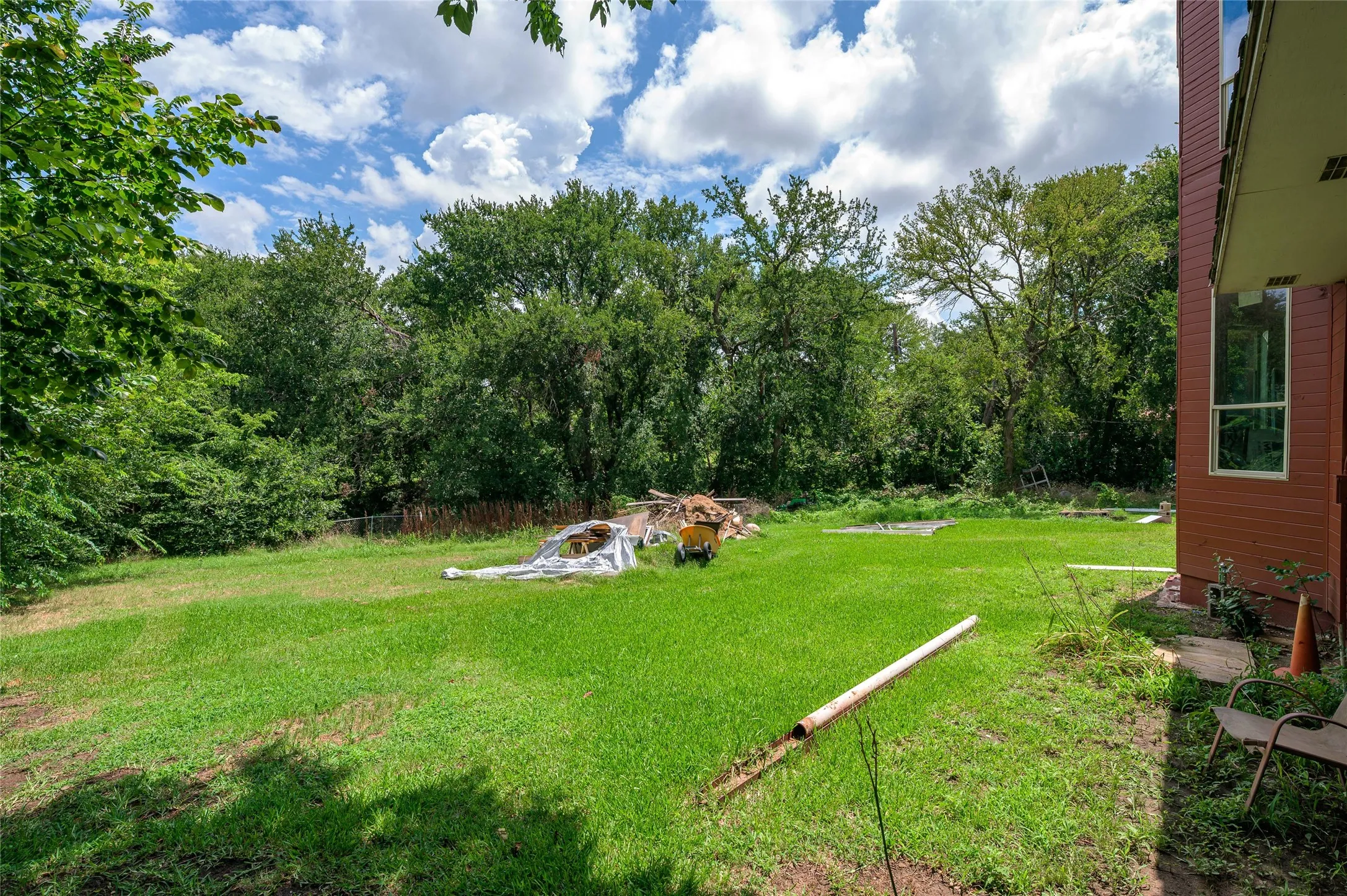 Single Family Residence For Sale in Grayson County , 105 Texoma Terrace Road, Denison, Texas 75020, 5 Bedrooms, 5 Bathrooms, 1 Garage spaces, 5,000 Sqft, built in 1957, Price $299,000, mls#21326264, Real Estate Agent in Denison, Homes For Sale in Grayson county, Homes For Sale in Denison, Realtor in Denison Texas, Real Estate Brokerage Independent Realty Texas, Luminita Cordes Realtor