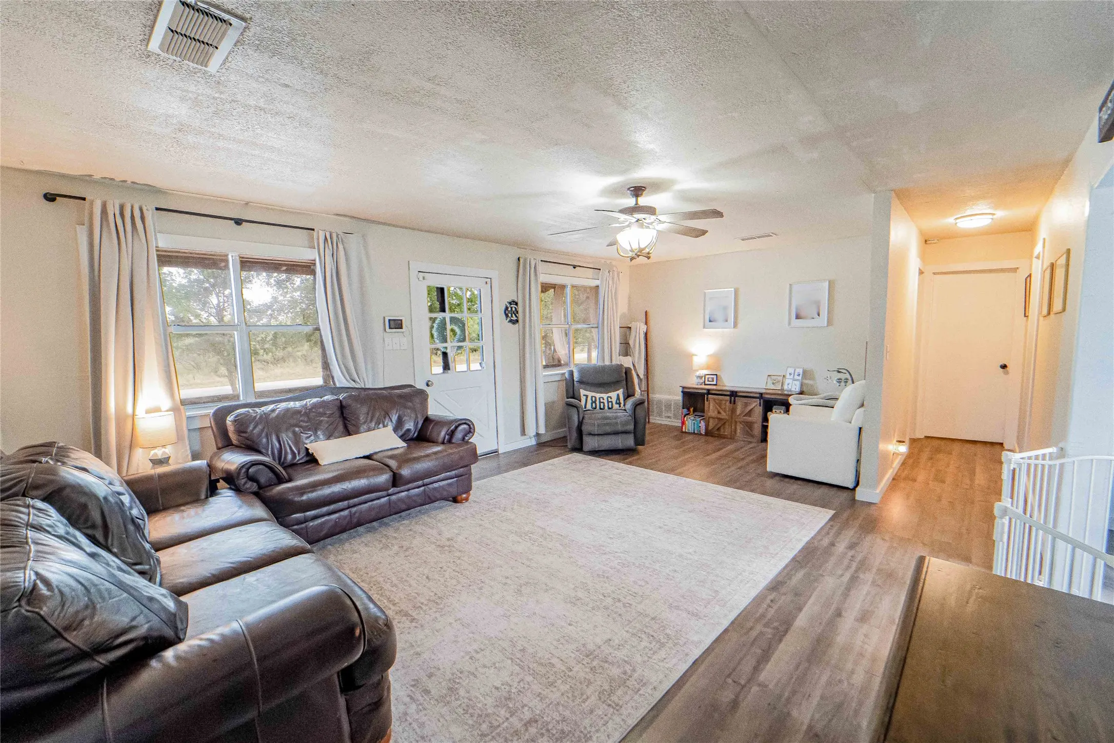 Single Family Residence For Sale in Stephens County , 87 Water District Road 214, Breckenridge, Texas 76424, 3 Bedroom, 2 Bathroom, Garage spaces, 1,200 Sqft, built in 1986, mls#21331381, Real Estate Agent in Breckenridge, Homes For Sale in Stephens county, Homes For Sale in Breckenridge, Realtor in Breckenridge Texas, Real Estate Brokerage Independent Realty Texas, Luminita Cordes Realtor
