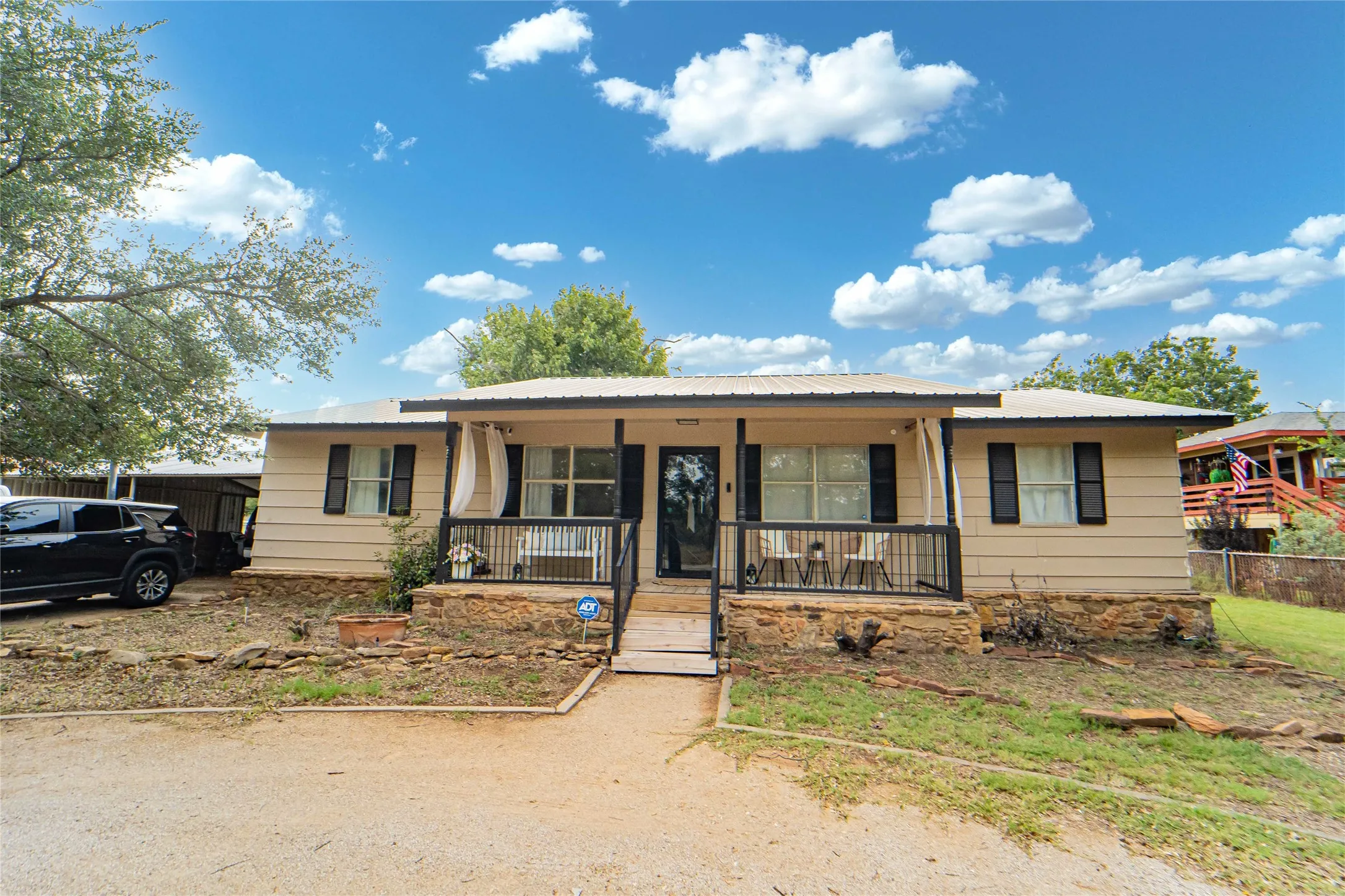 Single Family Residence For Sale in Stephens County , 87 Water District Road 214, Breckenridge, Texas 76424, 3 Bedroom, 2 Bathroom, Garage spaces, 1,200 Sqft, built in 1986, mls#21331381, Real Estate Agent in Breckenridge, Homes For Sale in Stephens county, Homes For Sale in Breckenridge, Realtor in Breckenridge Texas, Real Estate Brokerage Independent Realty Texas, Luminita Cordes Realtor