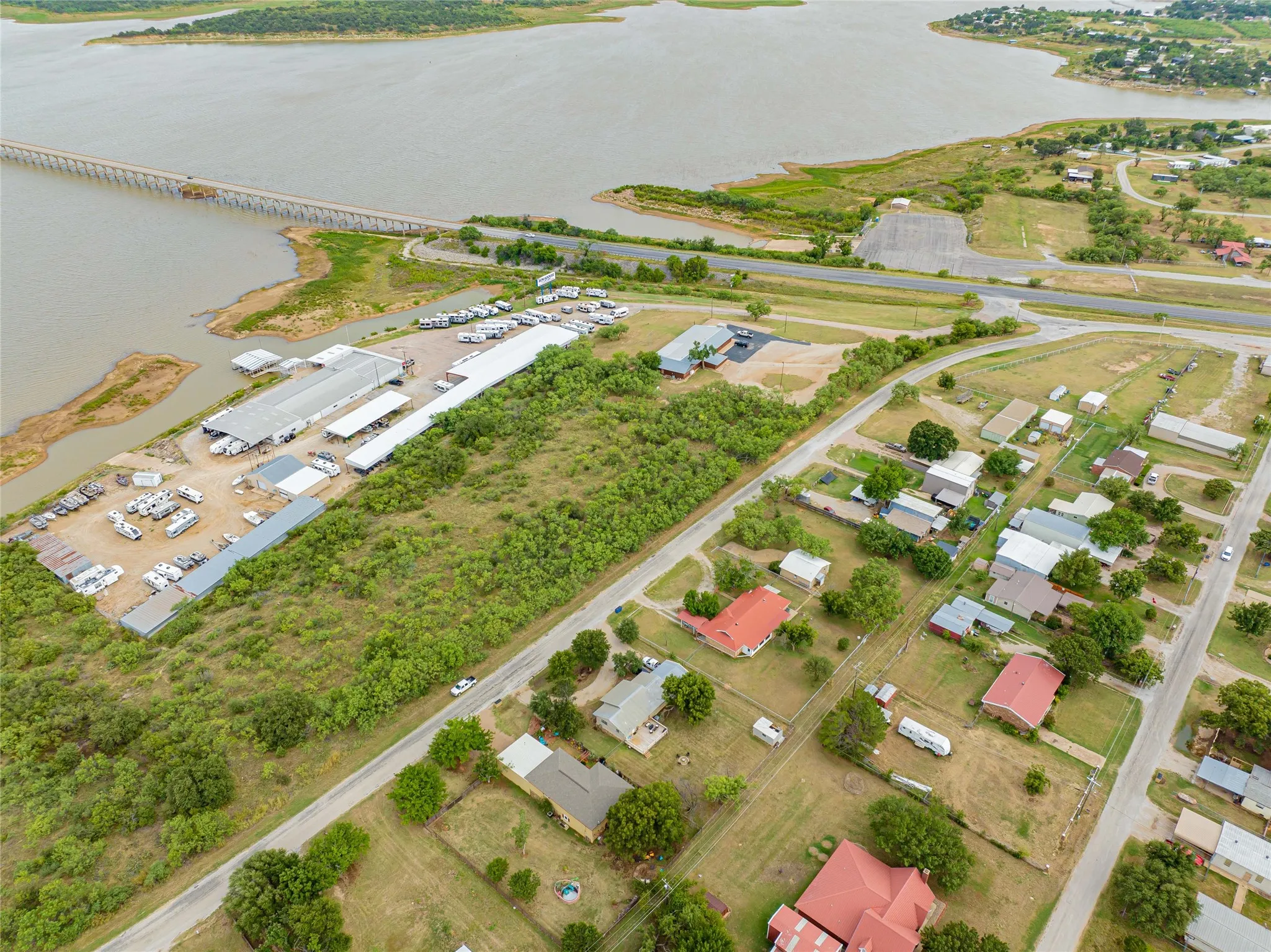 Single Family Residence For Sale in Stephens County , 87 Water District Road 214, Breckenridge, Texas 76424, 3 Bedroom, 2 Bathroom, Garage spaces, 1,200 Sqft, built in 1986, mls#21331381, Real Estate Agent in Breckenridge, Homes For Sale in Stephens county, Homes For Sale in Breckenridge, Realtor in Breckenridge Texas, Real Estate Brokerage Independent Realty Texas, Luminita Cordes Realtor