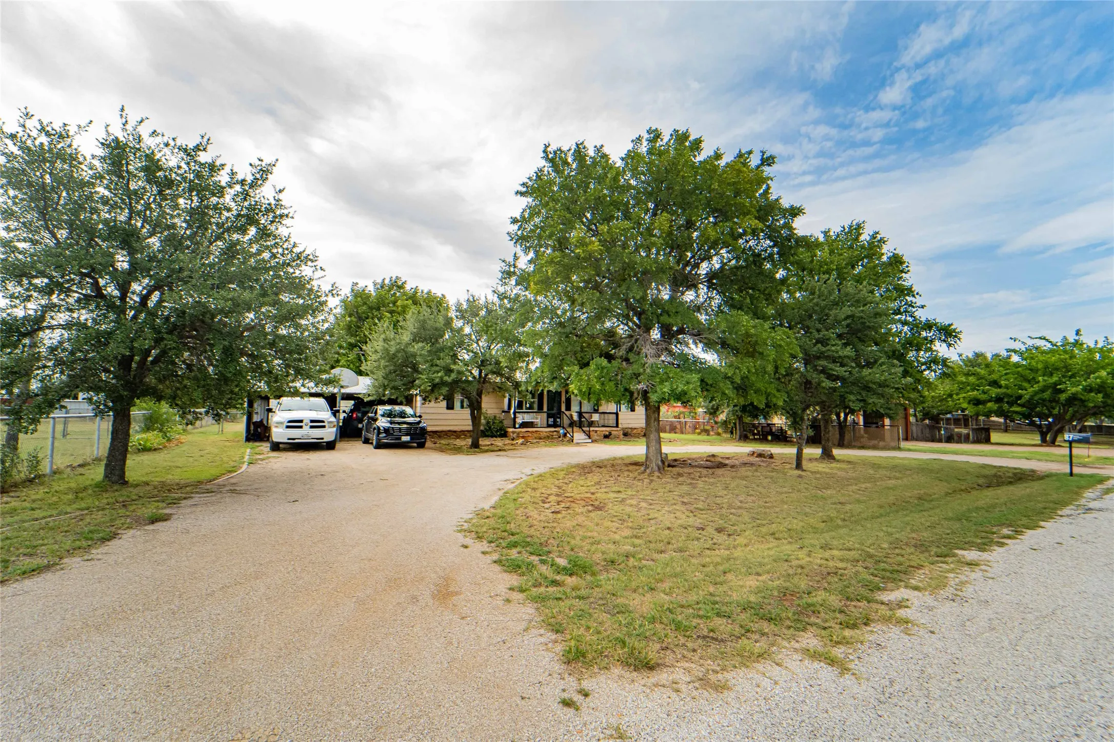 Single Family Residence For Sale in Stephens County , 87 Water District Road 214, Breckenridge, Texas 76424, 3 Bedroom, 2 Bathroom, Garage spaces, 1,200 Sqft, built in 1986, mls#21331381, Real Estate Agent in Breckenridge, Homes For Sale in Stephens county, Homes For Sale in Breckenridge, Realtor in Breckenridge Texas, Real Estate Brokerage Independent Realty Texas, Luminita Cordes Realtor