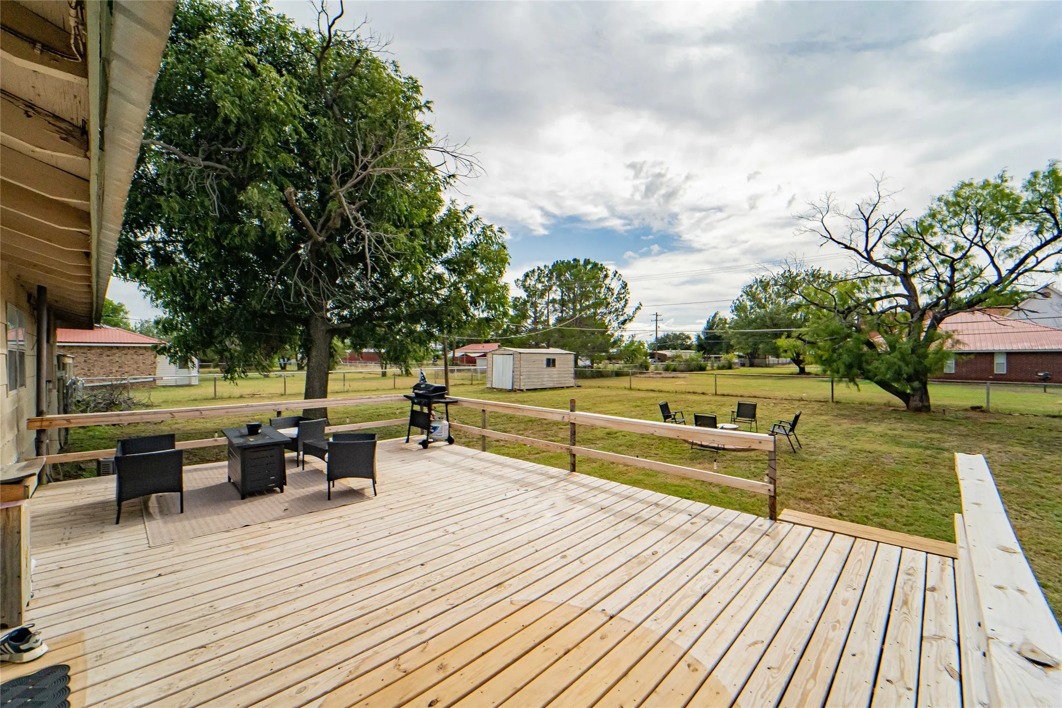 Single Family Residence For Sale in Stephens County , 87 Water District Road 214, Breckenridge, Texas 76424, 3 Bedroom, 2 Bathroom, Garage spaces, 1,200 Sqft, built in 1986, mls#21331381, Real Estate Agent in Breckenridge, Homes For Sale in Stephens county, Homes For Sale in Breckenridge, Realtor in Breckenridge Texas, Real Estate Brokerage Independent Realty Texas, Luminita Cordes Realtor