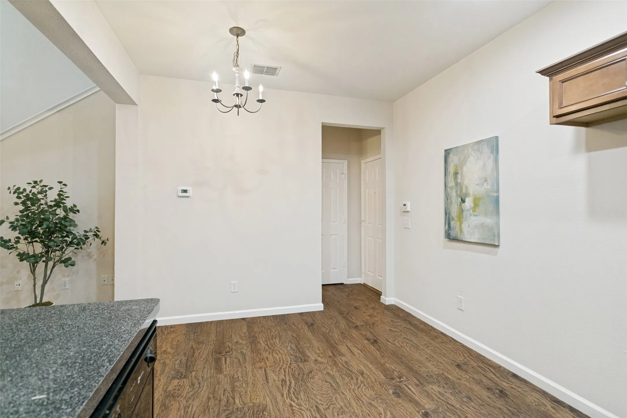 Townhouse For Sale in Collin County , 3033 Stone Forest Circle, Mc Kinney, Texas 75070, 2 Bedroom, 2 Bathroom, 2 Garage spaces, 1,234 Sqft, built in 2005, mls#21330709, Real Estate Agent in Mc Kinney, Homes For Sale in Collin county, Homes For Sale in Mc Kinney, Realtor in Mc Kinney Texas, Real Estate Brokerage Independent Realty Texas, Luminita Cordes Realtor