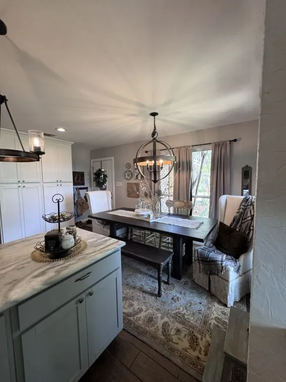 Single Family Residence For Sale in Denton County , 630 Dove Trail, Lewisville, Texas 75077, 4 Bedroom, 3 Bathroom, 2 Garage spaces, 2,041 Sqft, built in 1987, mls#21336041, Real Estate Agent in Lewisville, Homes For Sale in Denton county, Homes For Sale in Lewisville, Realtor in Lewisville Texas, Real Estate Brokerage Independent Realty Texas, Luminita Cordes Realtor