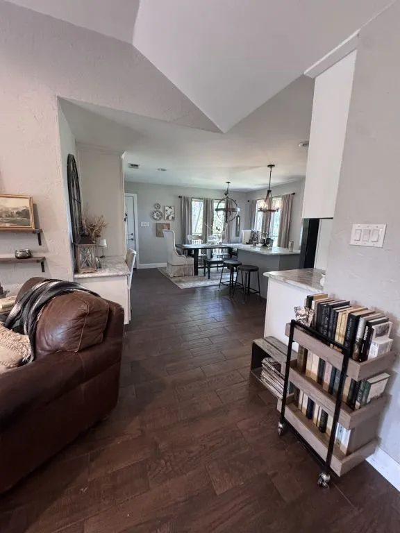 Single Family Residence For Sale in Denton County , 630 Dove Trail, Lewisville, Texas 75077, 4 Bedroom, 3 Bathroom, 2 Garage spaces, 2,041 Sqft, built in 1987, mls#21336041, Real Estate Agent in Lewisville, Homes For Sale in Denton county, Homes For Sale in Lewisville, Realtor in Lewisville Texas, Real Estate Brokerage Independent Realty Texas, Luminita Cordes Realtor