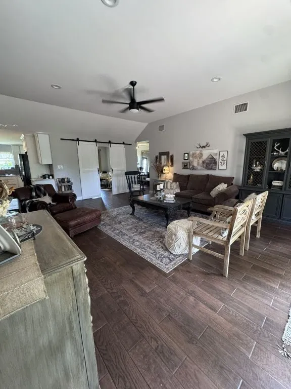 Single Family Residence For Sale in Denton County , 630 Dove Trail, Lewisville, Texas 75077, 4 Bedroom, 3 Bathroom, 2 Garage spaces, 2,041 Sqft, built in 1987, mls#21336041, Real Estate Agent in Lewisville, Homes For Sale in Denton county, Homes For Sale in Lewisville, Realtor in Lewisville Texas, Real Estate Brokerage Independent Realty Texas, Luminita Cordes Realtor