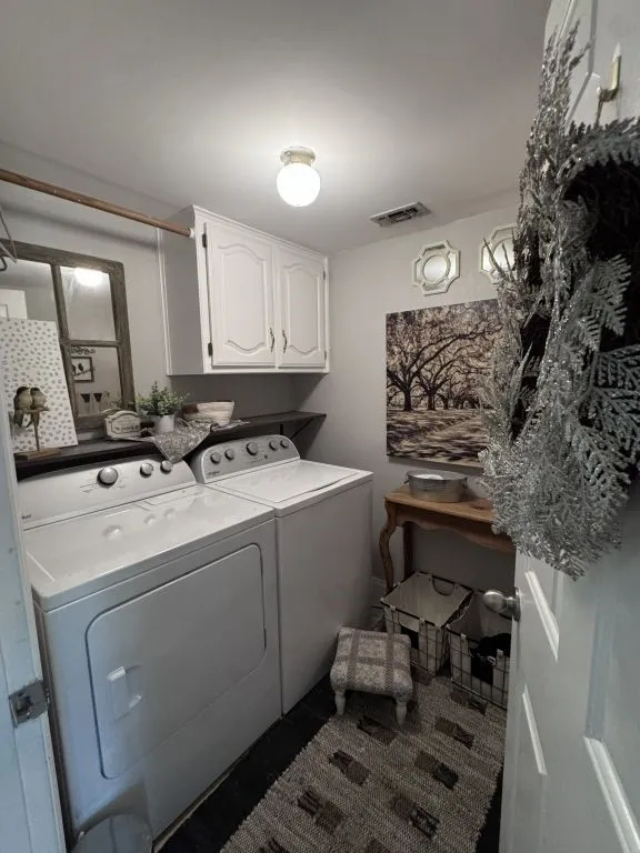 Single Family Residence For Sale in Denton County , 630 Dove Trail, Lewisville, Texas 75077, 4 Bedroom, 3 Bathroom, 2 Garage spaces, 2,041 Sqft, built in 1987, mls#21336041, Real Estate Agent in Lewisville, Homes For Sale in Denton county, Homes For Sale in Lewisville, Realtor in Lewisville Texas, Real Estate Brokerage Independent Realty Texas, Luminita Cordes Realtor