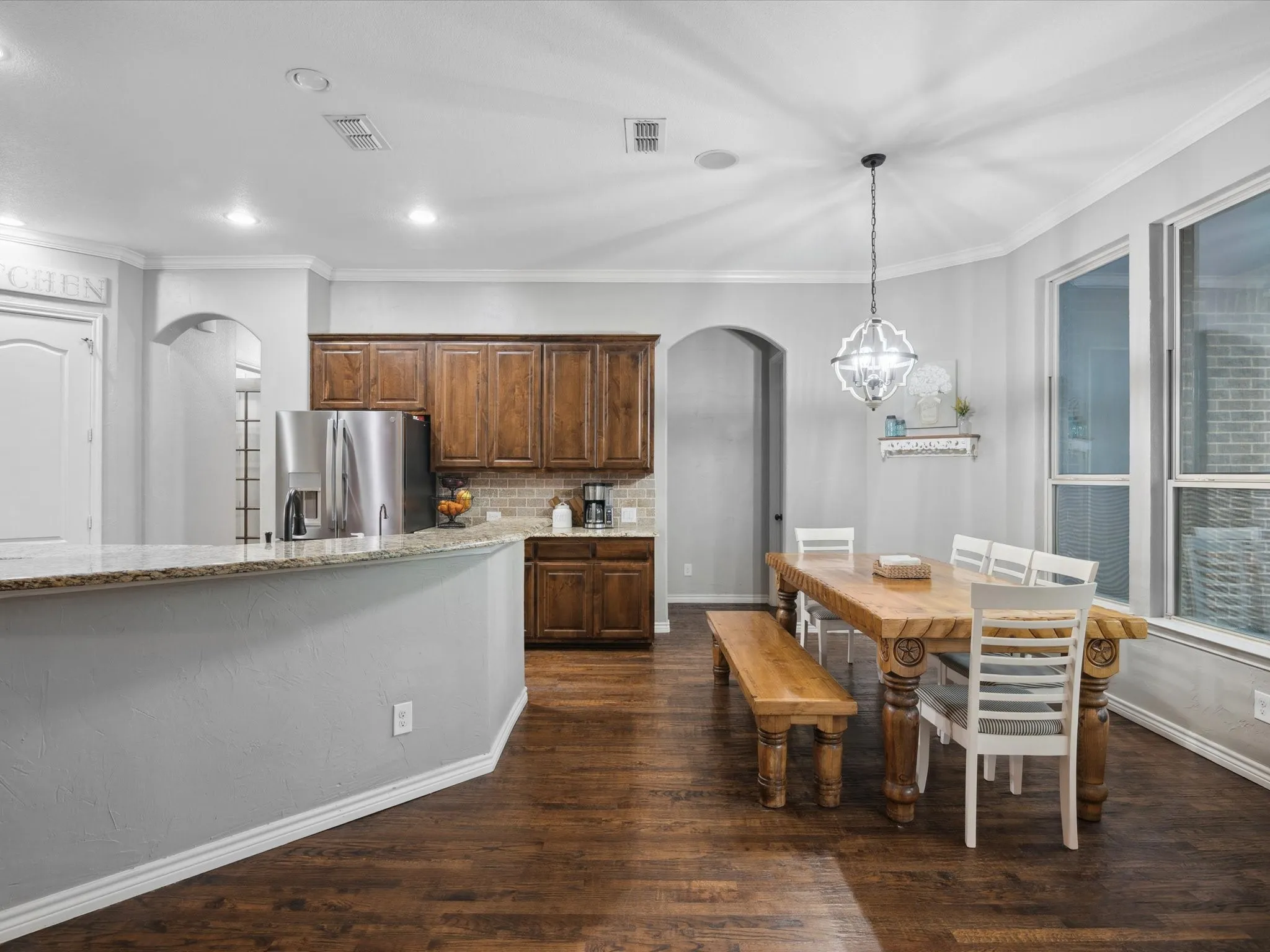 Casual dining