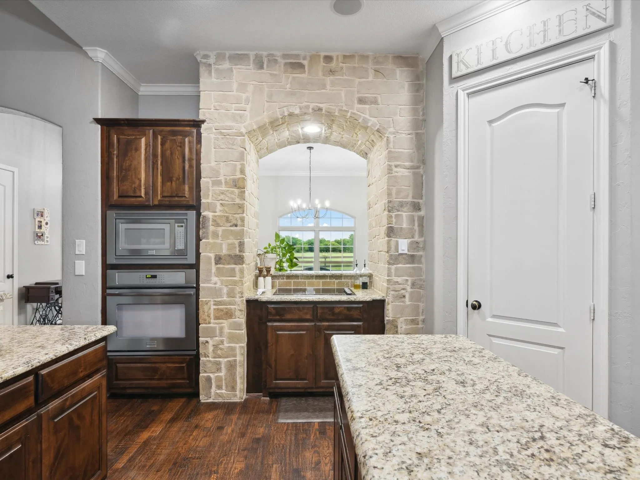 Single Family Residence For Sale in Denton County , 25459 Dove Hollow Drive, Justin, Texas 76247, 4 Bedroom, 4 Bathroom, 3 Garage spaces, 3,584 Sqft, built in 2014, mls#21333733, Real Estate Agent in Justin, Homes For Sale in Denton county, Homes For Sale in Justin, Realtor in Justin Texas, Real Estate Brokerage Independent Realty Texas, Luminita Cordes Realtor