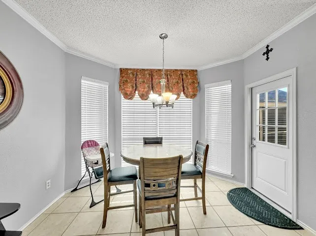 Single Family Residence For Sale in Dallas County , 220 Boulder Creek Drive, De Soto, Texas 75115, 3 Bedroom, 2 Bathroom, 2 Garage spaces, 2,285 Sqft, built in 1991, mls#21325898, Real Estate Agent in De Soto, Homes For Sale in Dallas county, Homes For Sale in De Soto, Realtor in De Soto Texas, Real Estate Brokerage Independent Realty Texas, Luminita Cordes Realtor