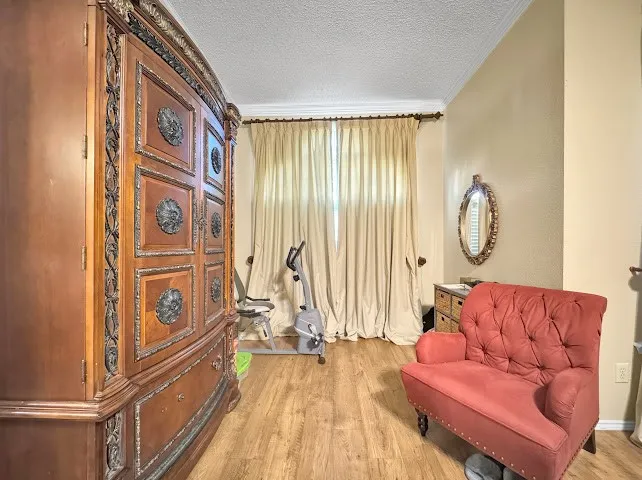Single Family Residence For Sale in Dallas County , 220 Boulder Creek Drive, De Soto, Texas 75115, 3 Bedroom, 2 Bathroom, 2 Garage spaces, 2,285 Sqft, built in 1991, mls#21325898, Real Estate Agent in De Soto, Homes For Sale in Dallas county, Homes For Sale in De Soto, Realtor in De Soto Texas, Real Estate Brokerage Independent Realty Texas, Luminita Cordes Realtor