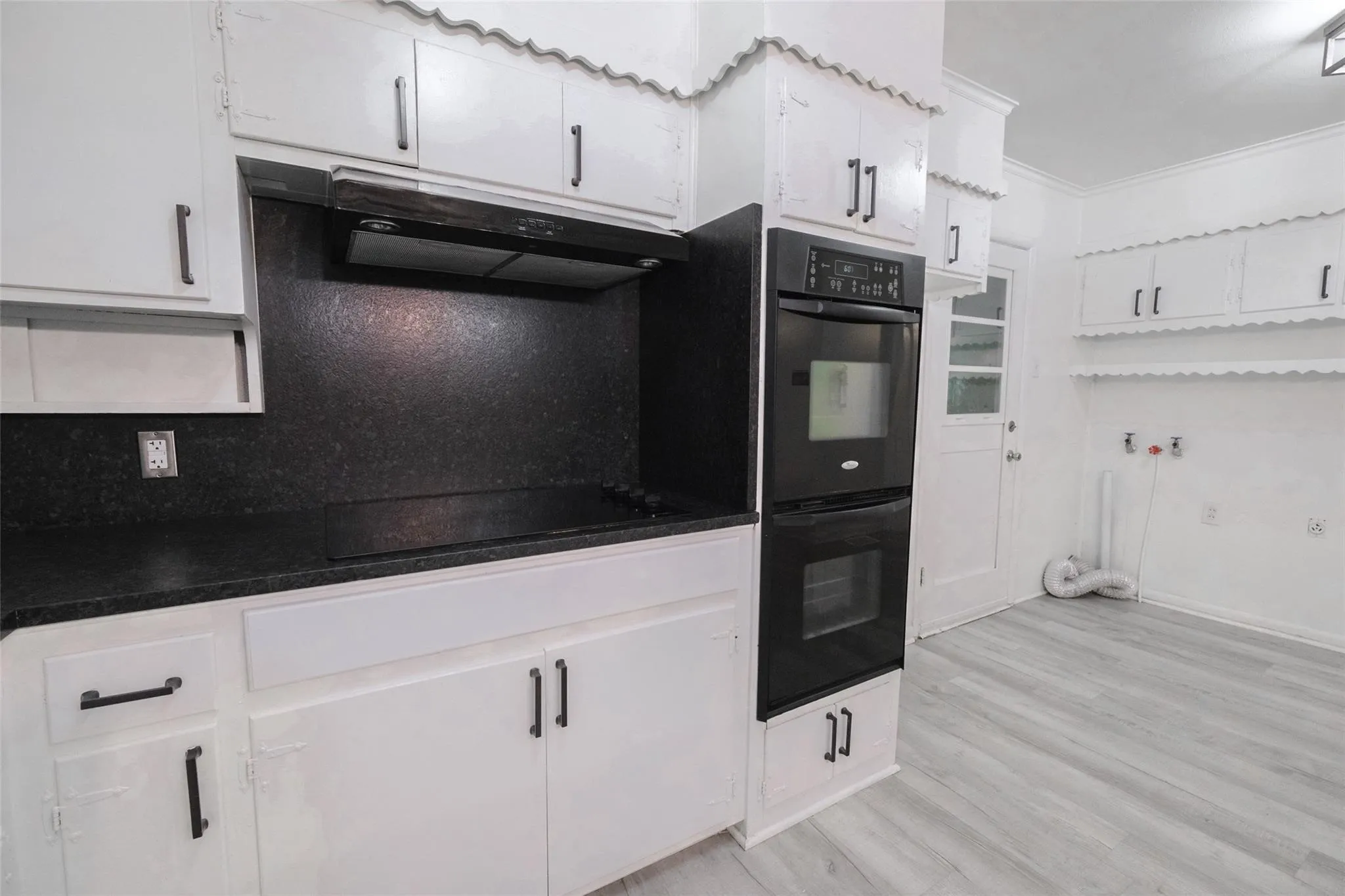 Single Family Residence For Rent in Tarrant County , 8301 Llano Avenue, Benbrook, Texas 76116, 2 Bedroom, 2 Bathroom, 3 Garage spaces, 1,800 Sqft, built in 1955, mls#21336210, Real Estate Agent in Benbrook, Homes For Rent in Tarrant county, Homes For Rent in Benbrook, Realtor in Benbrook Texas, Real Estate Brokerage Independent Realty Texas, Luminita Cordes Realtor