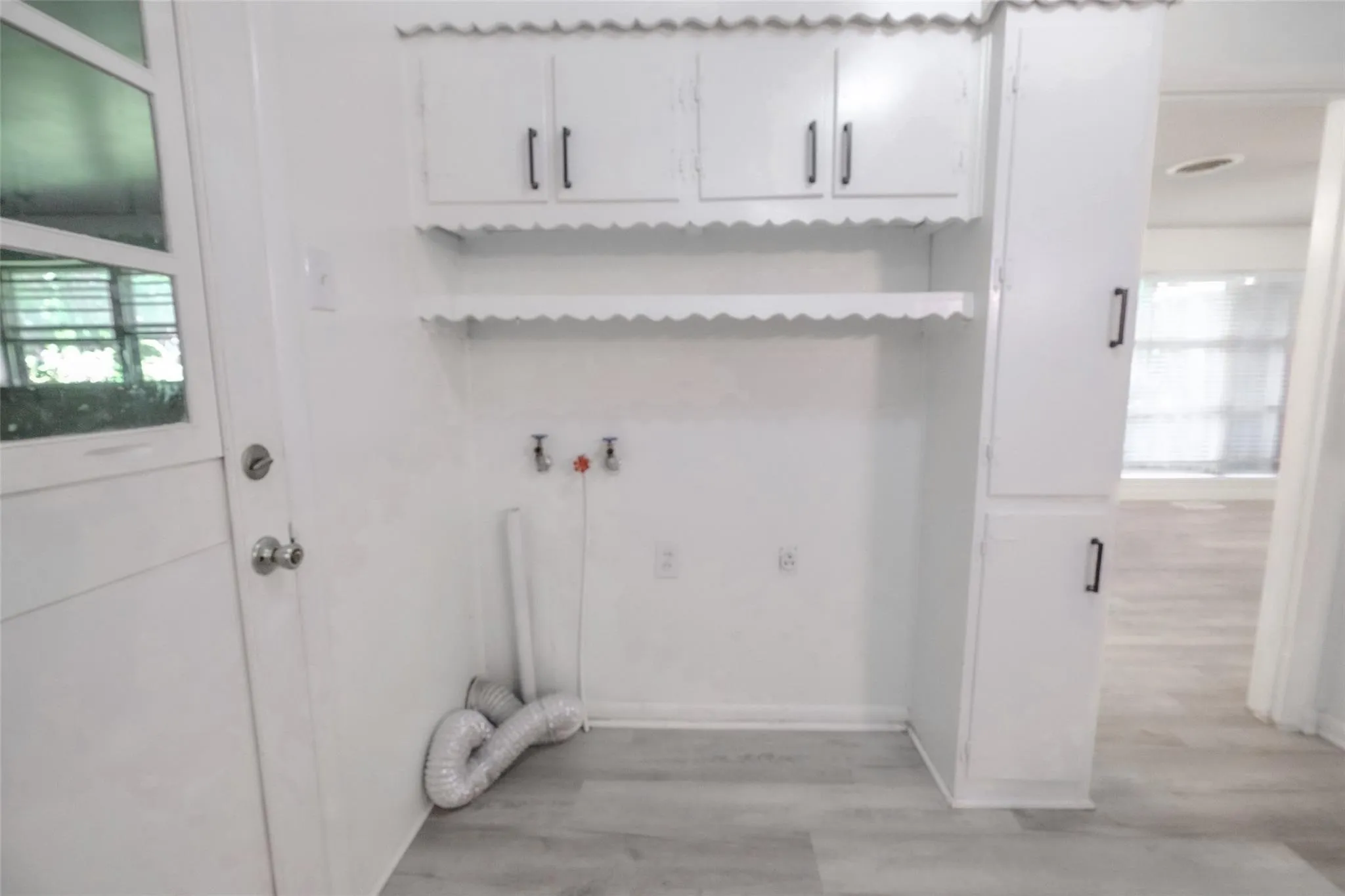 Single Family Residence For Rent in Tarrant County , 8301 Llano Avenue, Benbrook, Texas 76116, 2 Bedroom, 2 Bathroom, 3 Garage spaces, 1,800 Sqft, built in 1955, mls#21336210, Real Estate Agent in Benbrook, Homes For Rent in Tarrant county, Homes For Rent in Benbrook, Realtor in Benbrook Texas, Real Estate Brokerage Independent Realty Texas, Luminita Cordes Realtor
