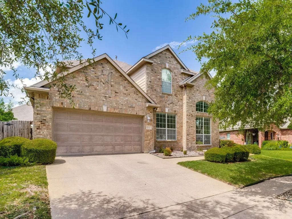 Single Family Residence For Sale in Tarrant County , 4816 Belladonna Drive, Fort Worth, Texas 76123, 5 Bedroom, 3 Bathroom, 2 Garage spaces, 3,316 Sqft, built in 2004, mls#21335549, Real Estate Agent in Fort Worth, Homes For Sale in Tarrant county, Homes For Sale in Fort Worth, Realtor in Fort Worth Texas, Real Estate Brokerage Independent Realty Texas, Luminita Cordes Realtor