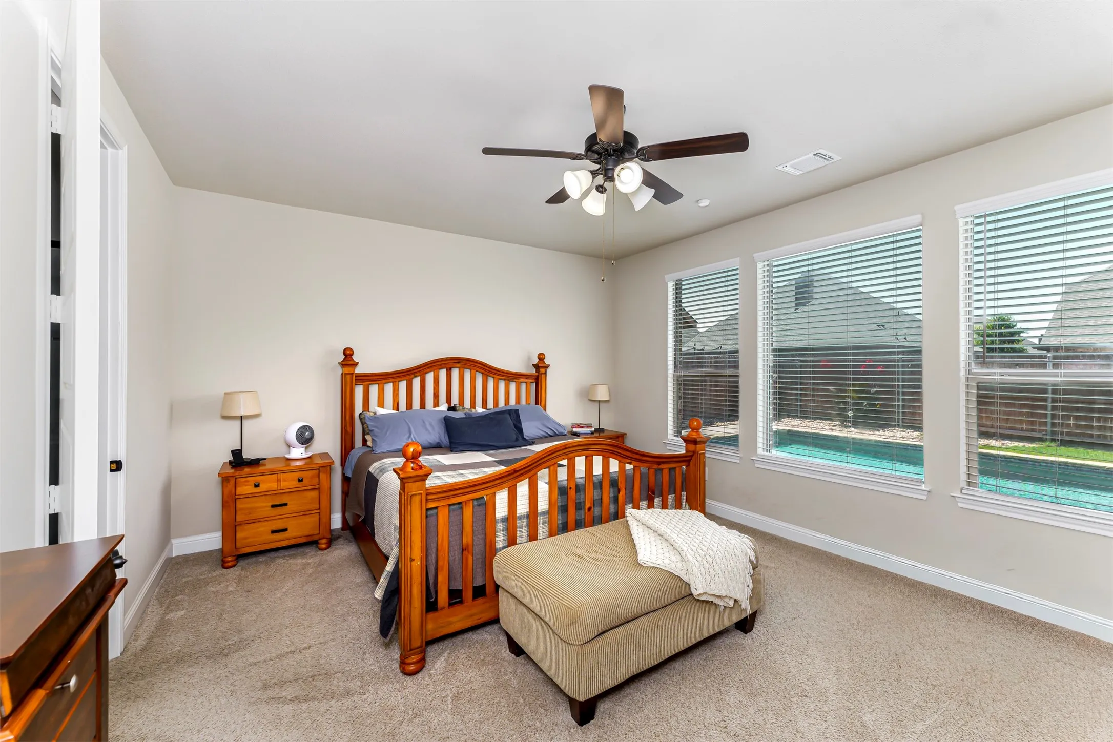 Single Family Residence For Sale in Ellis County , 606 Lonesome Dove Drive, Midlothian, Texas 76065, 4 Bedroom, 3 Bathroom, 2 Garage spaces, 2,873 Sqft, built in 2018, mls#21336143, Real Estate Agent in Midlothian, Homes For Sale in Ellis county, Homes For Sale in Midlothian, Realtor in Midlothian Texas, Real Estate Brokerage Independent Realty Texas, Luminita Cordes Realtor