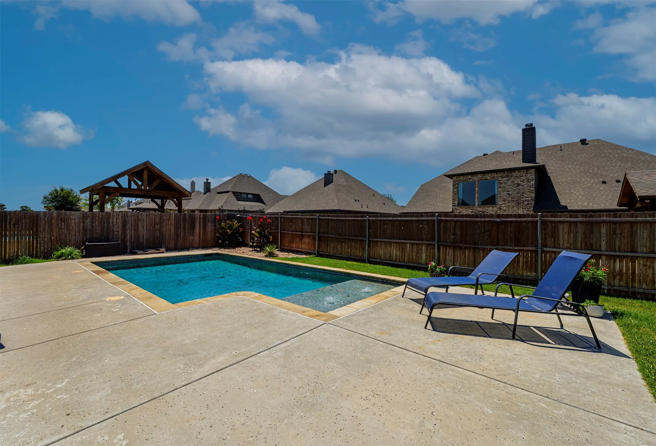 Single Family Residence For Sale in Ellis County , 606 Lonesome Dove Drive, Midlothian, Texas 76065, 4 Bedroom, 3 Bathroom, 2 Garage spaces, 2,873 Sqft, built in 2018, mls#21336143, Real Estate Agent in Midlothian, Homes For Sale in Ellis county, Homes For Sale in Midlothian, Realtor in Midlothian Texas, Real Estate Brokerage Independent Realty Texas, Luminita Cordes Realtor