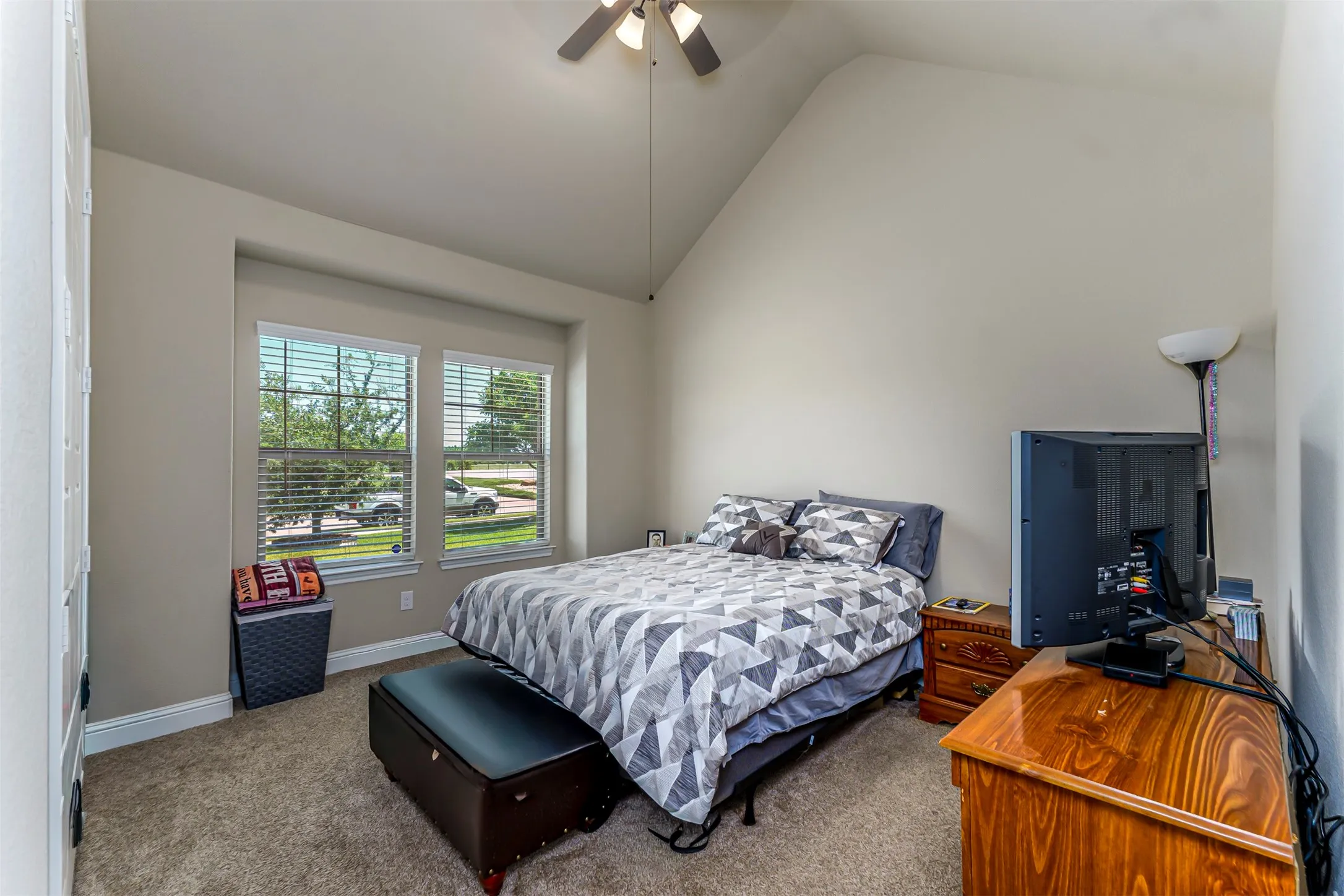 Single Family Residence For Sale in Ellis County , 606 Lonesome Dove Drive, Midlothian, Texas 76065, 4 Bedroom, 3 Bathroom, 2 Garage spaces, 2,873 Sqft, built in 2018, mls#21336143, Real Estate Agent in Midlothian, Homes For Sale in Ellis county, Homes For Sale in Midlothian, Realtor in Midlothian Texas, Real Estate Brokerage Independent Realty Texas, Luminita Cordes Realtor