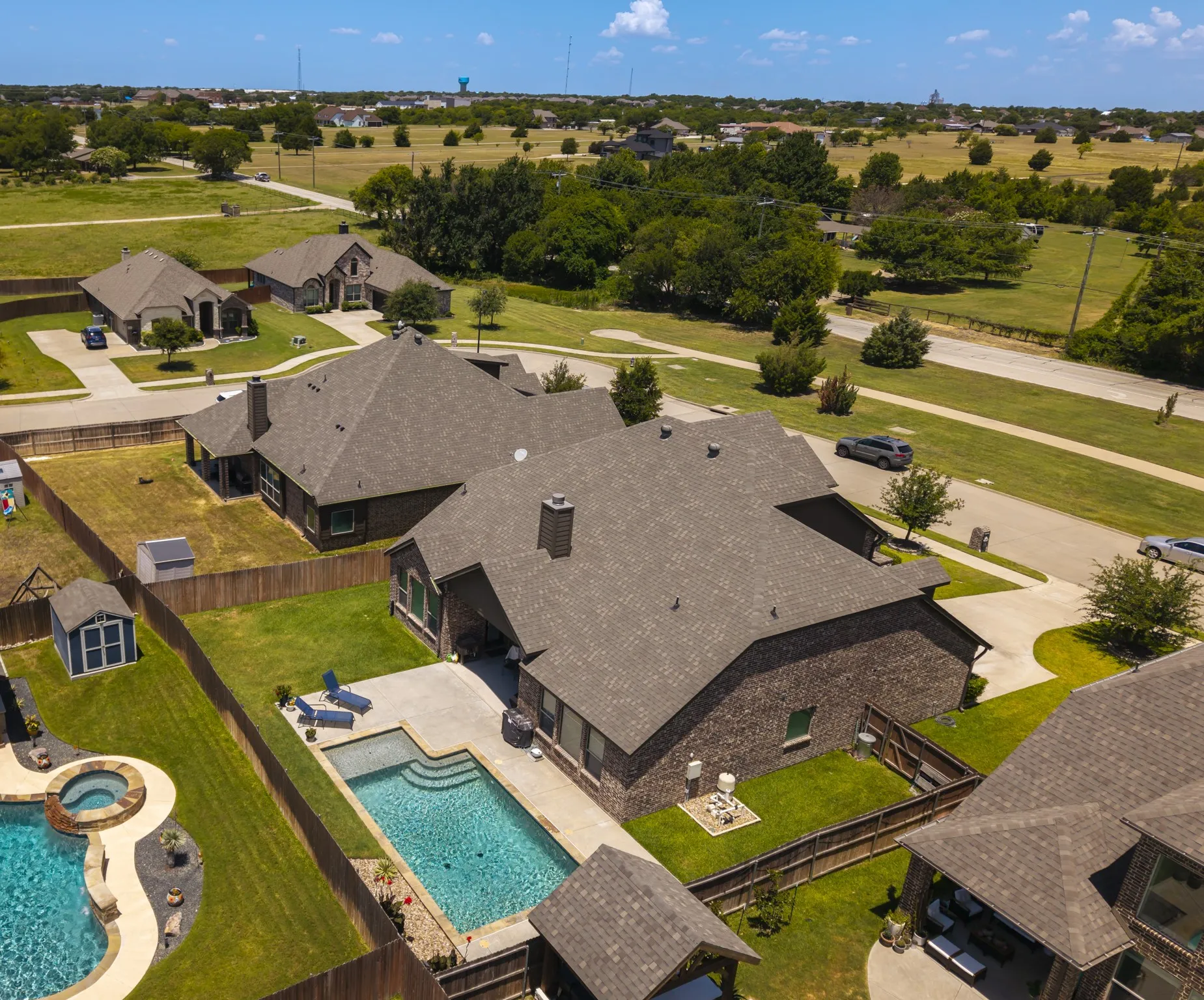 Single Family Residence For Sale in Ellis County , 606 Lonesome Dove Drive, Midlothian, Texas 76065, 4 Bedroom, 3 Bathroom, 2 Garage spaces, 2,873 Sqft, built in 2018, mls#21336143, Real Estate Agent in Midlothian, Homes For Sale in Ellis county, Homes For Sale in Midlothian, Realtor in Midlothian Texas, Real Estate Brokerage Independent Realty Texas, Luminita Cordes Realtor